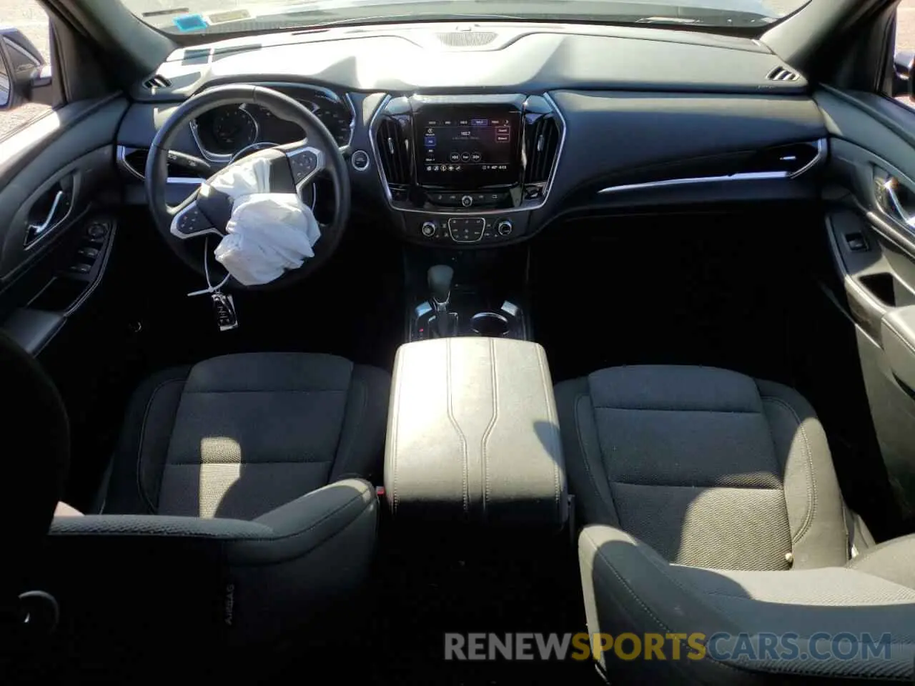 8 Photograph of a damaged car 1GNEVGKW7PJ284787 CHEVROLET TRAVERSE 2023
