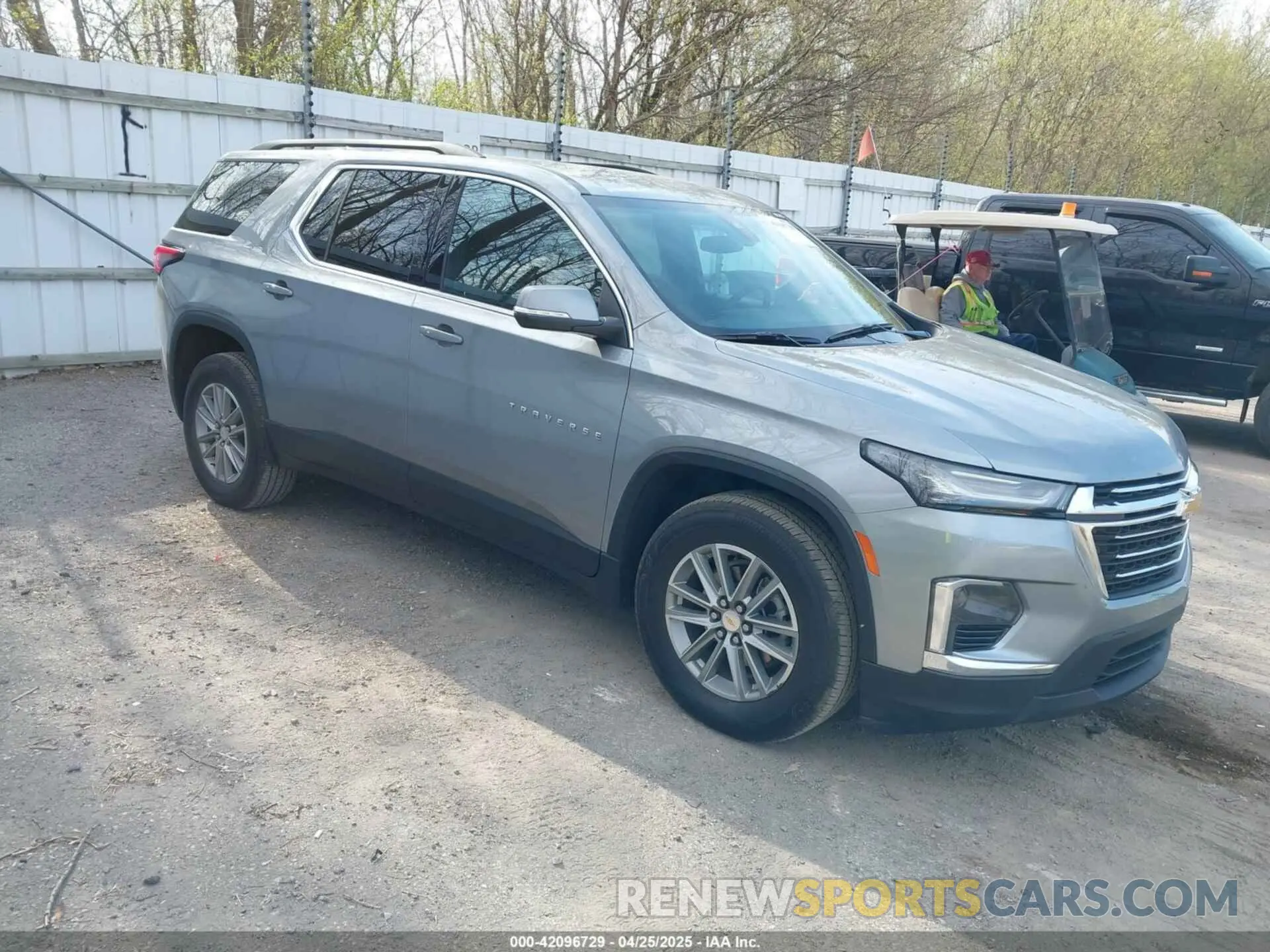 1 Фотография поврежденного автомобиля 1GNEVGKW7PJ324625 CHEVROLET TRAVERSE 2023