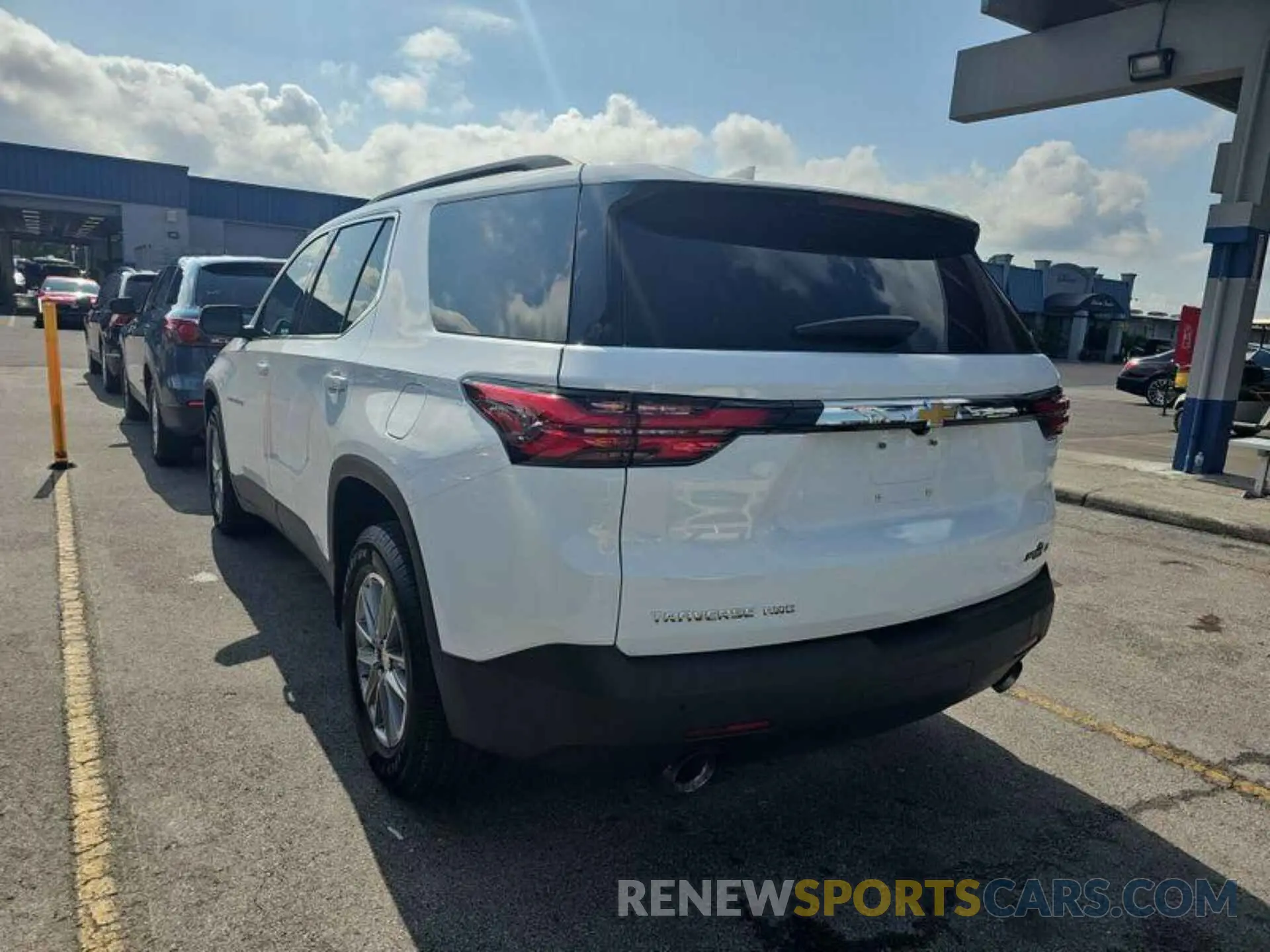 5 Photograph of a damaged car 1GNEVGKW8PJ145509 CHEVROLET TRAVERSE 2023