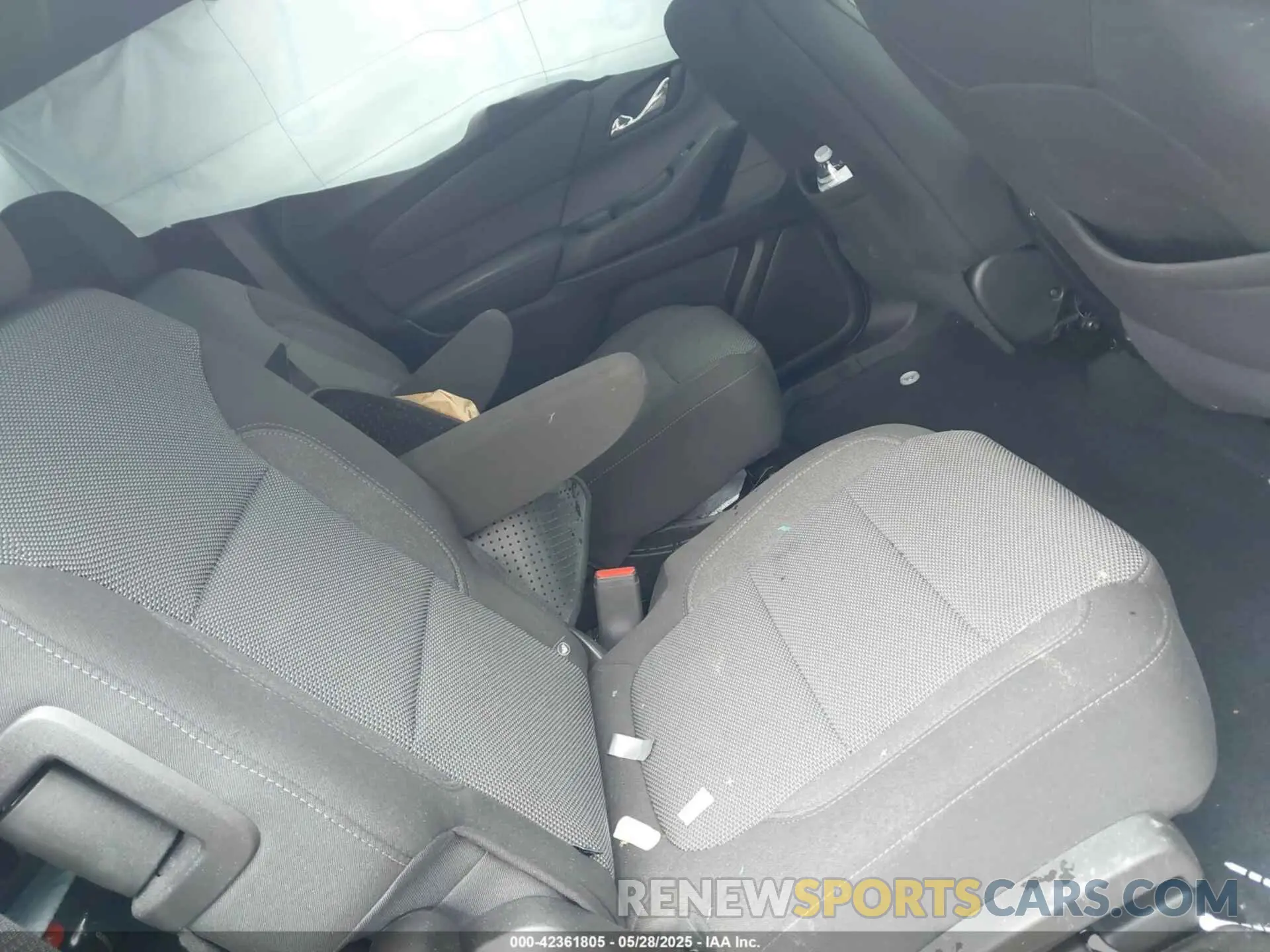 8 Фотография поврежденного автомобиля 1GNEVGKW8PJ269022 CHEVROLET TRAVERSE 2023