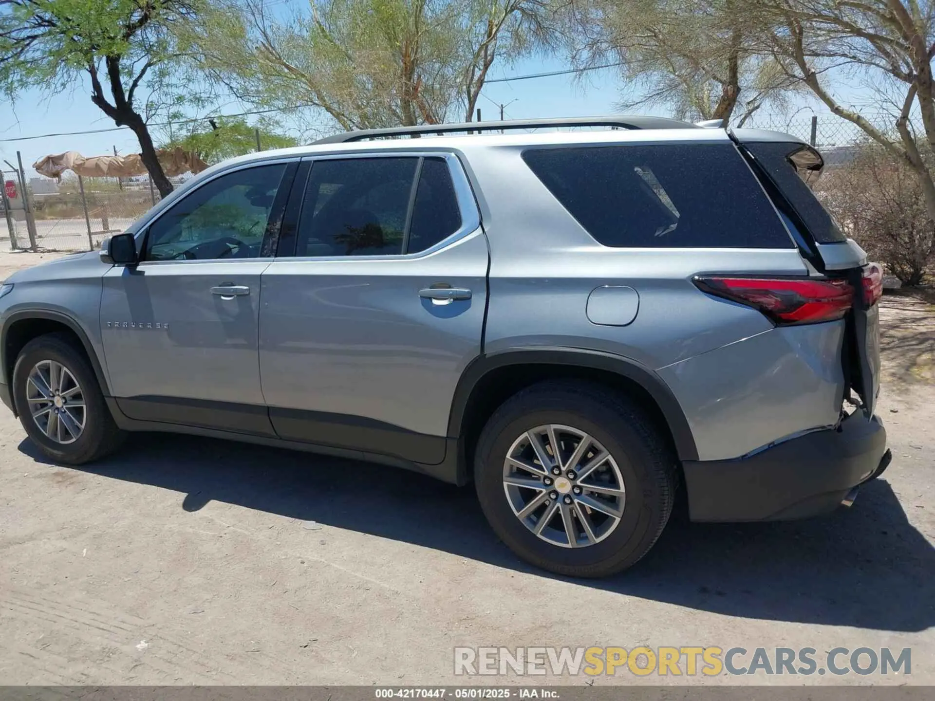 14 Фотография поврежденного автомобиля 1GNEVGKWXPJ274982 CHEVROLET TRAVERSE 2023