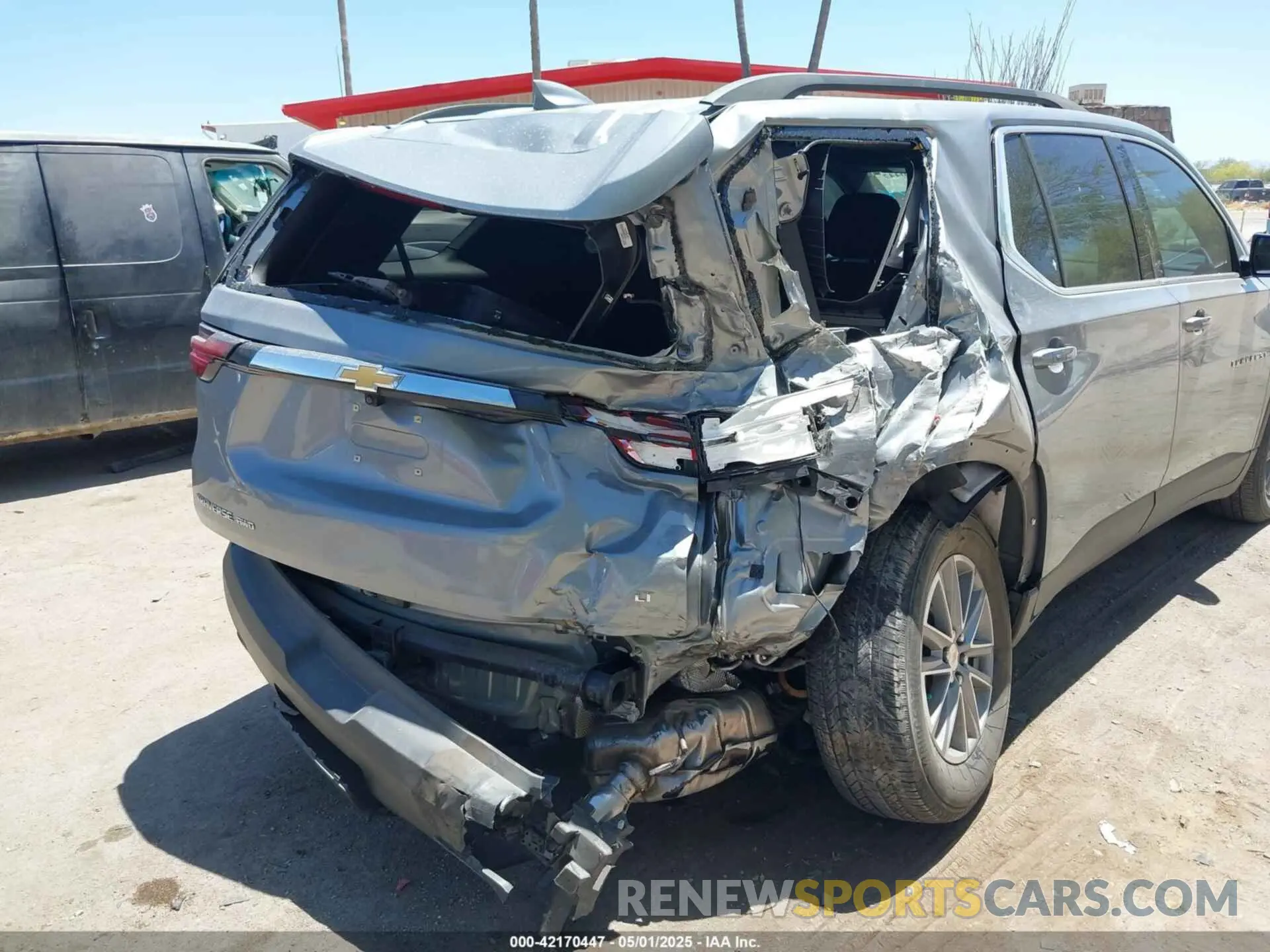 6 Фотография поврежденного автомобиля 1GNEVGKWXPJ274982 CHEVROLET TRAVERSE 2023