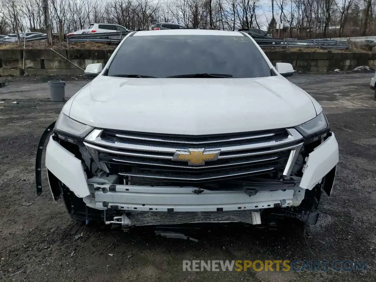 5 Photograph of a damaged car 1GNEVHKW0PJ152234 CHEVROLET TRAVERSE 2023