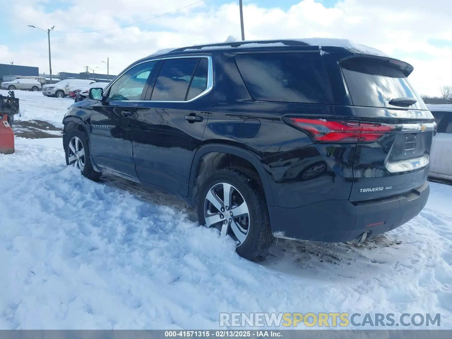 3 Photograph of a damaged car 1GNEVHKW0PJ154971 CHEVROLET TRAVERSE 2023