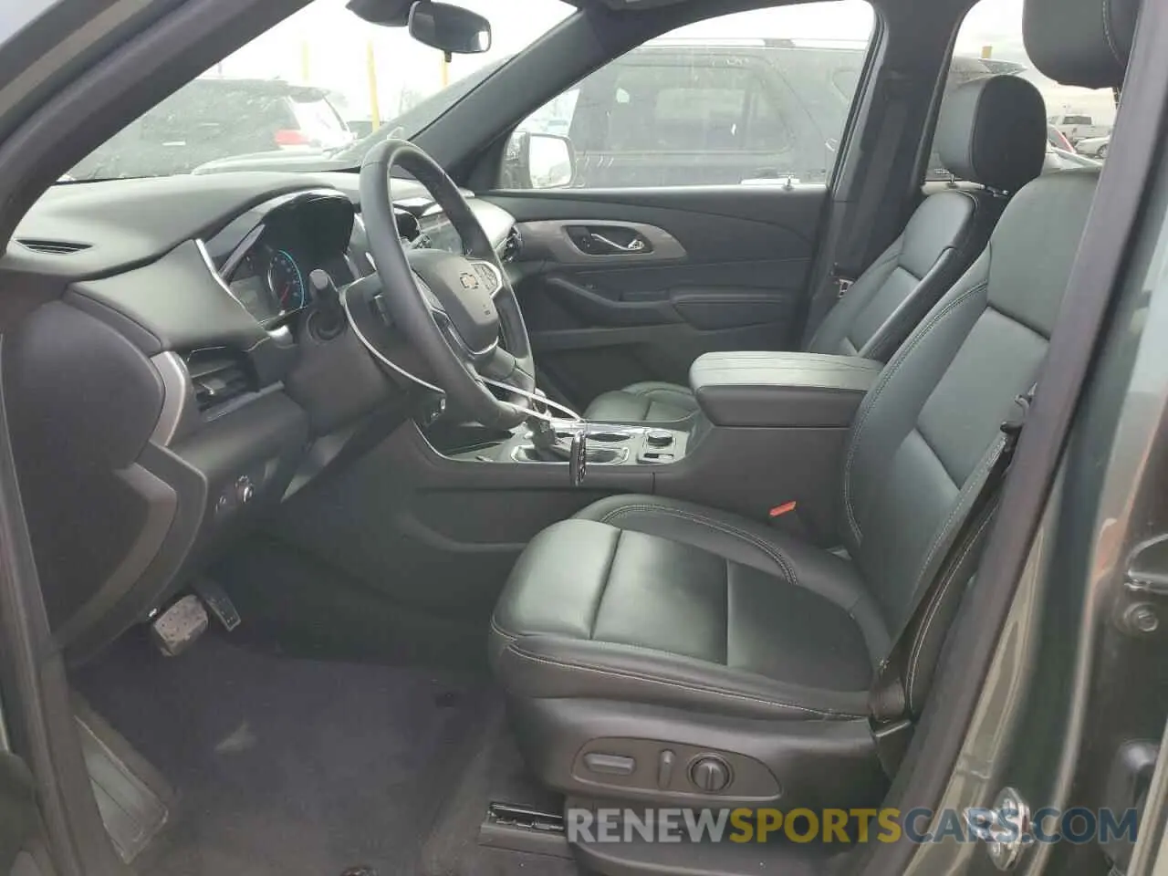 7 Photograph of a damaged car 1GNEVHKW1PJ169690 CHEVROLET TRAVERSE 2023