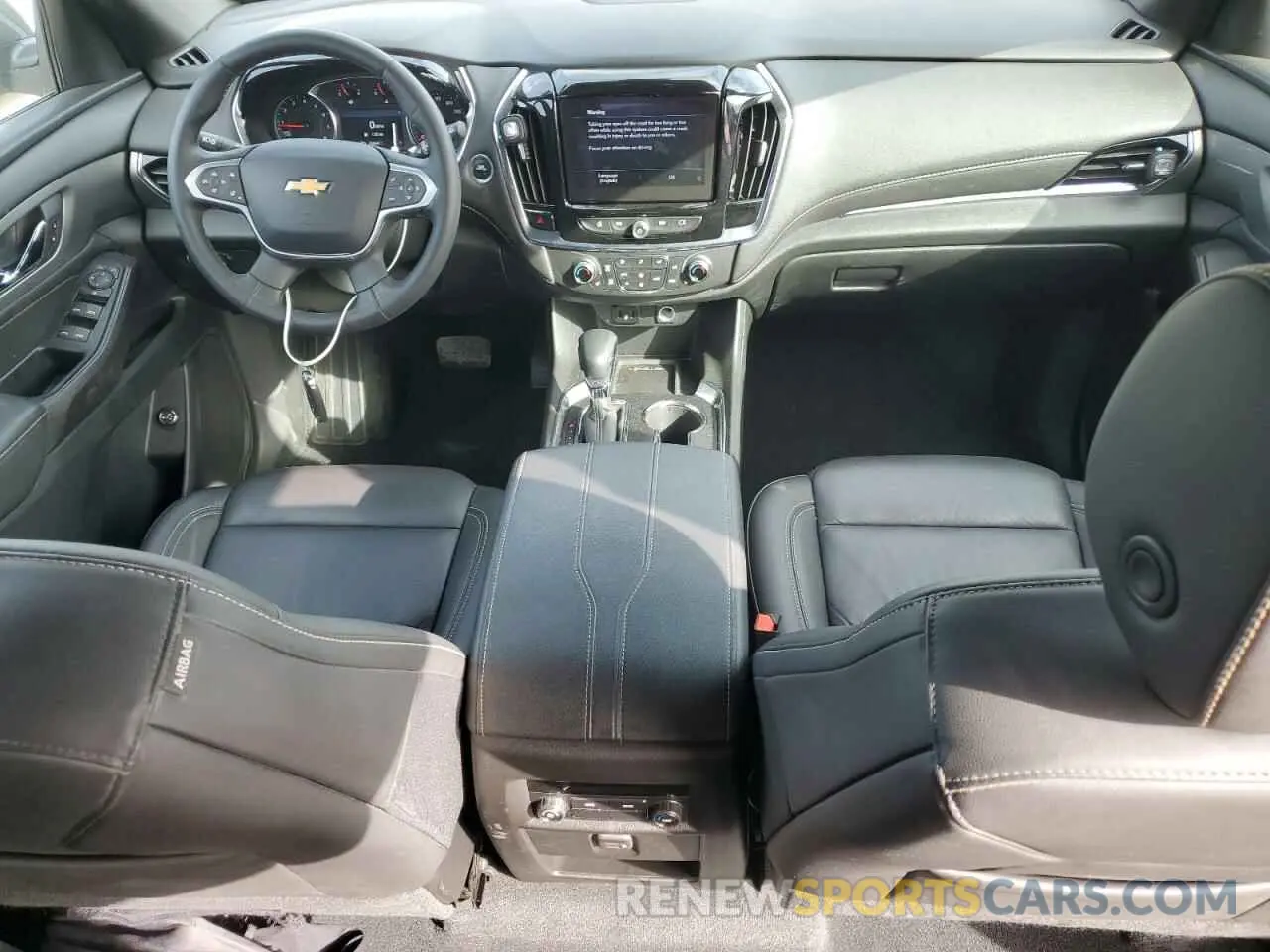 8 Photograph of a damaged car 1GNEVHKW1PJ169690 CHEVROLET TRAVERSE 2023