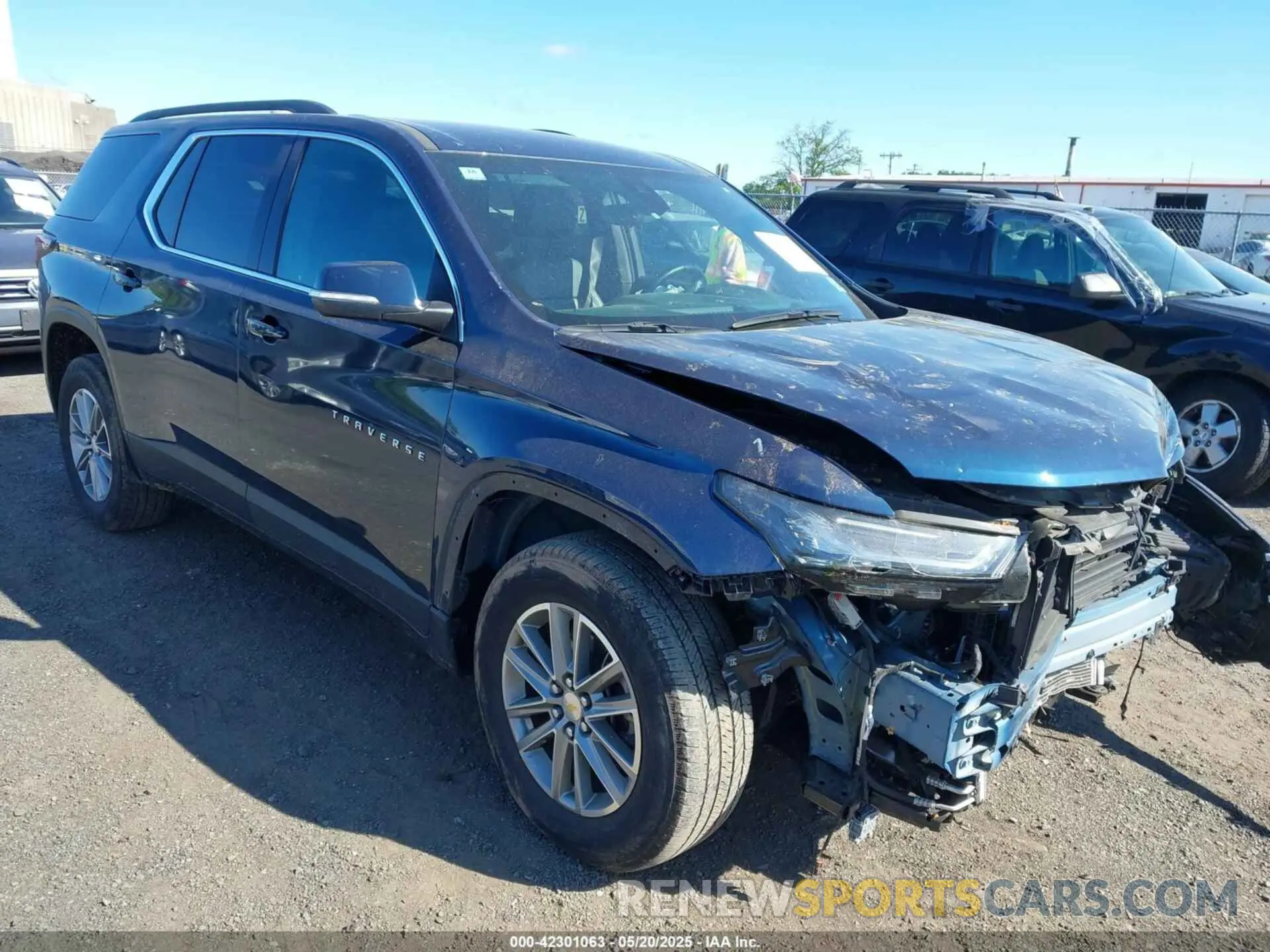 1 Фотография поврежденного автомобиля 1GNEVHKW1PJ232125 CHEVROLET TRAVERSE 2023
