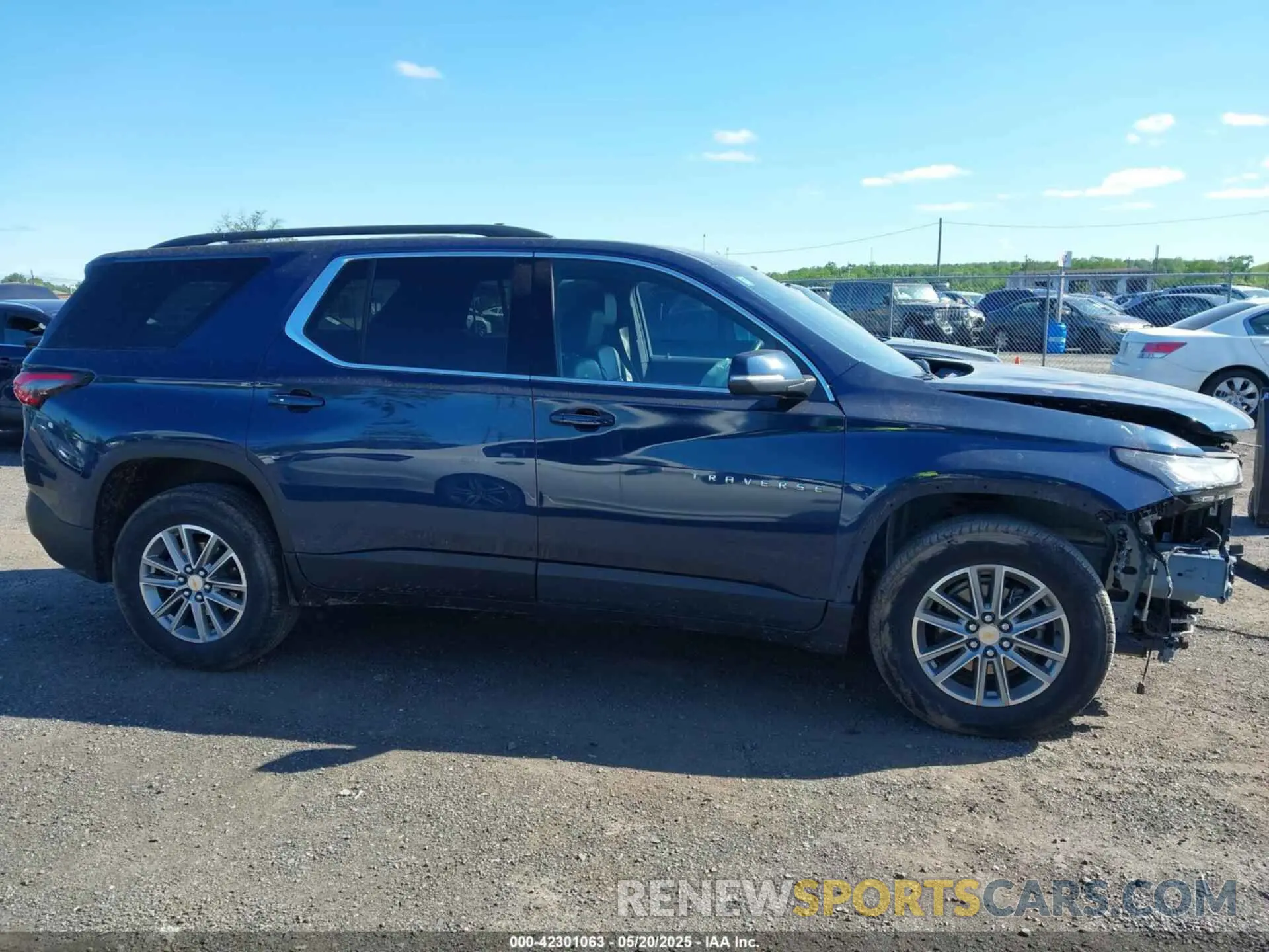 13 Фотография поврежденного автомобиля 1GNEVHKW1PJ232125 CHEVROLET TRAVERSE 2023