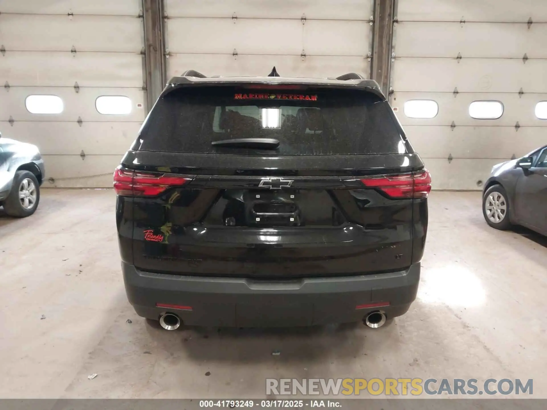 17 Photograph of a damaged car 1GNEVHKW5PJ164766 CHEVROLET TRAVERSE 2023