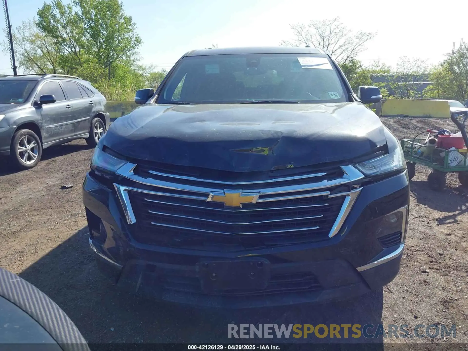 12 Photograph of a damaged car 1GNEVHKW6PJ184282 CHEVROLET TRAVERSE 2023