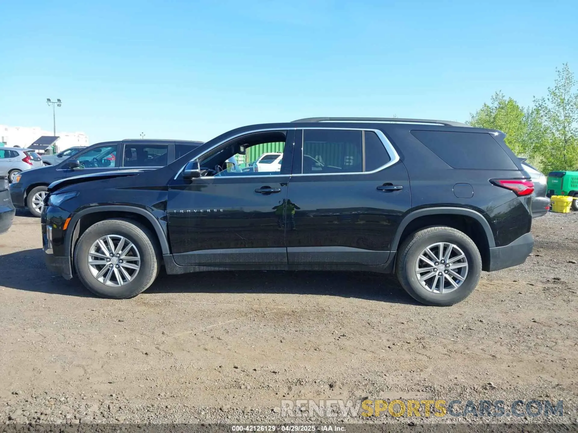 14 Photograph of a damaged car 1GNEVHKW6PJ184282 CHEVROLET TRAVERSE 2023