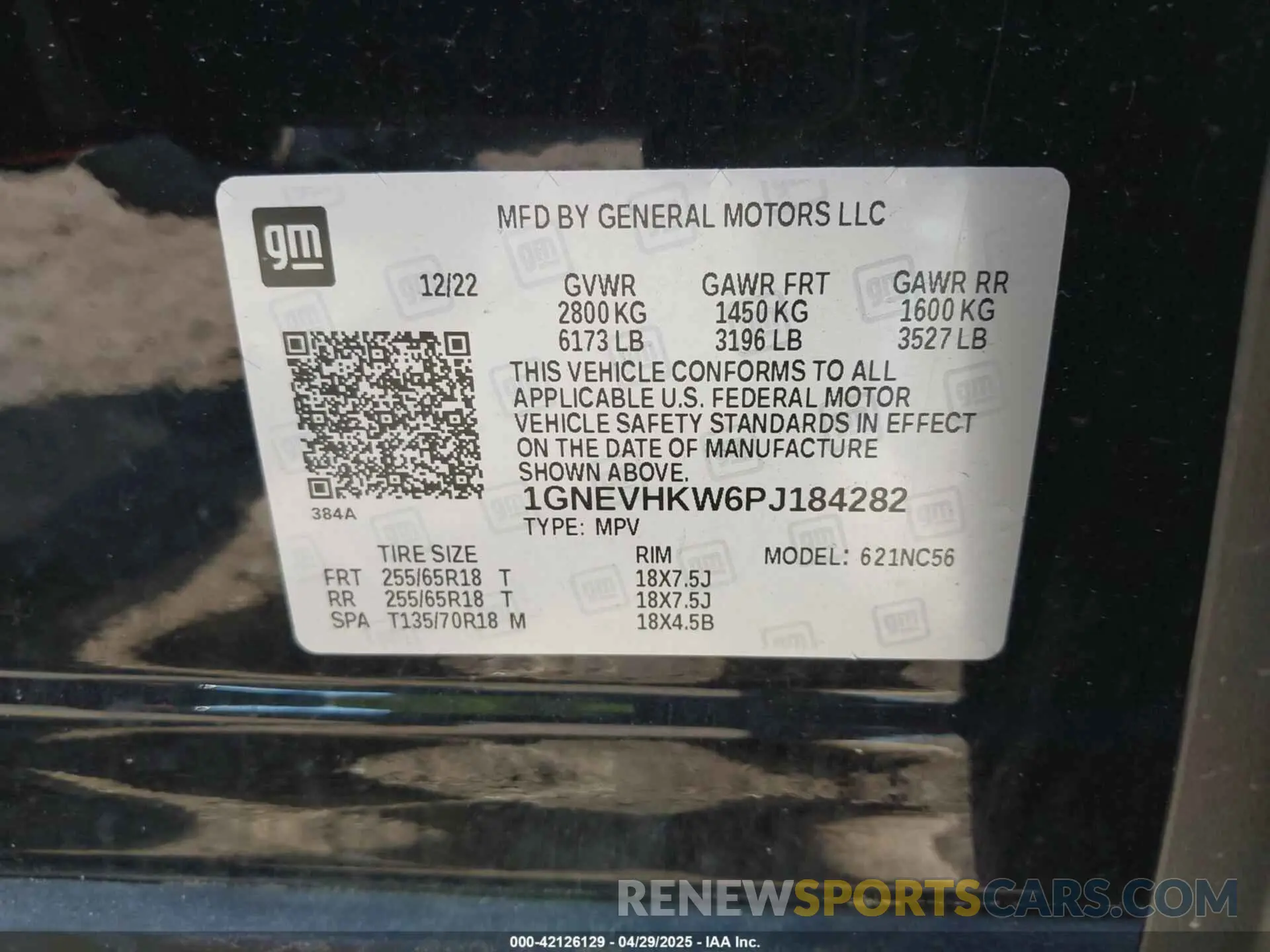 9 Photograph of a damaged car 1GNEVHKW6PJ184282 CHEVROLET TRAVERSE 2023