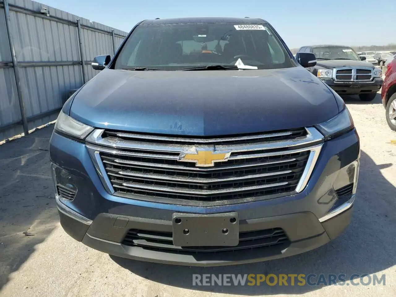5 Photograph of a damaged car 1GNEVHKW6PJ217961 CHEVROLET TRAVERSE 2023