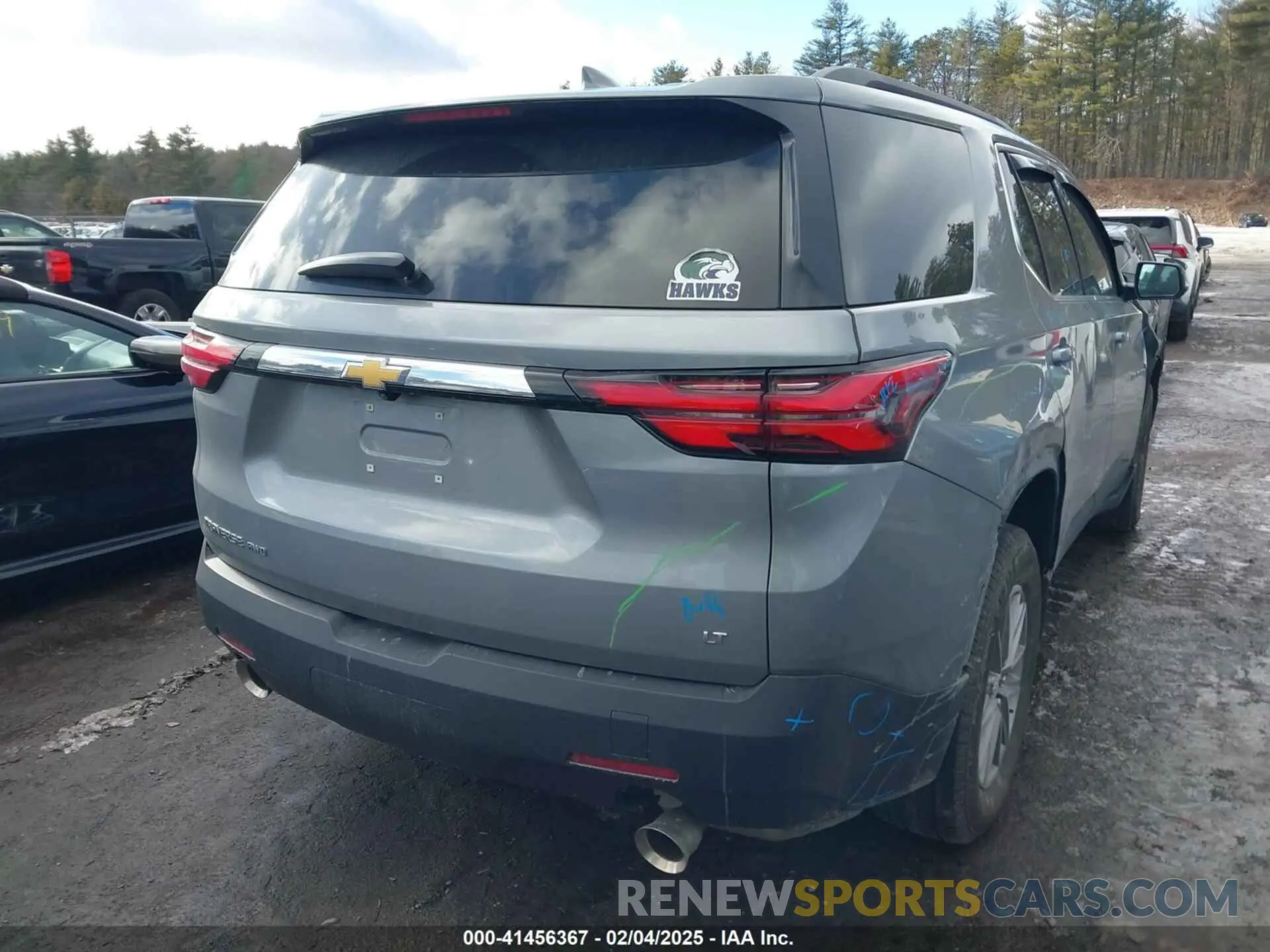 15 Photograph of a damaged car 1GNEVHKW8PJ215256 CHEVROLET TRAVERSE 2023