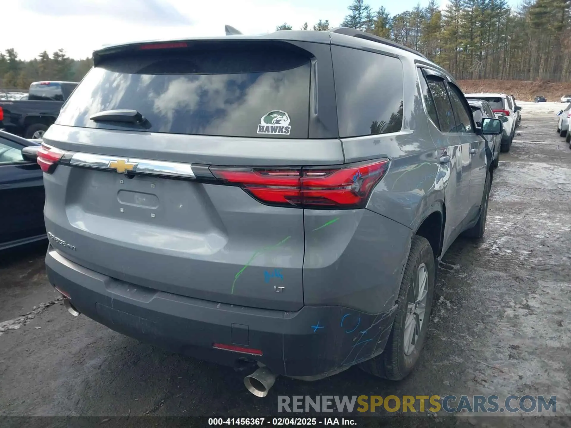 4 Photograph of a damaged car 1GNEVHKW8PJ215256 CHEVROLET TRAVERSE 2023