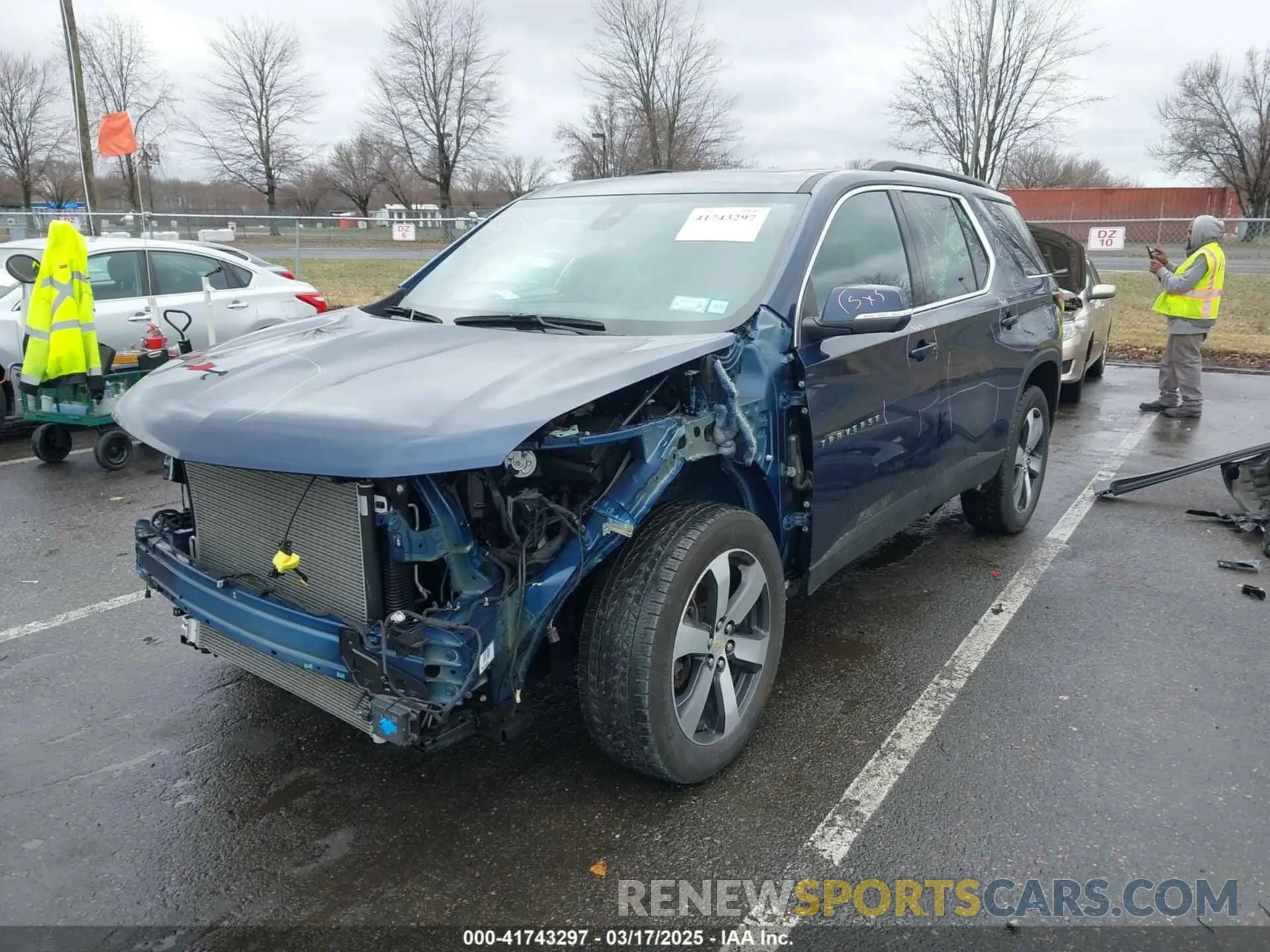 2 Photograph of a damaged car 1GNEVHKW8PJ288112 CHEVROLET TRAVERSE 2023