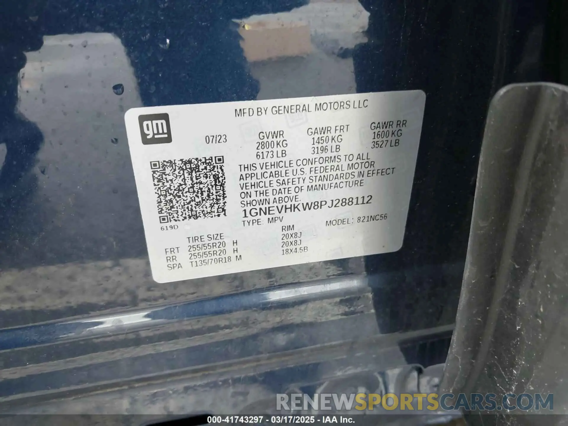 9 Photograph of a damaged car 1GNEVHKW8PJ288112 CHEVROLET TRAVERSE 2023