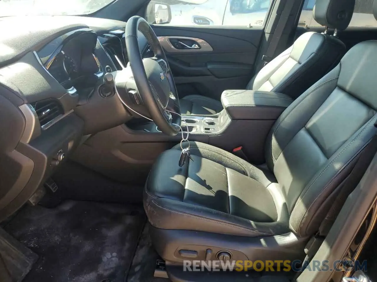 7 Фотография поврежденного автомобиля 1GNEVHKWXPJ282778 CHEVROLET TRAVERSE 2023