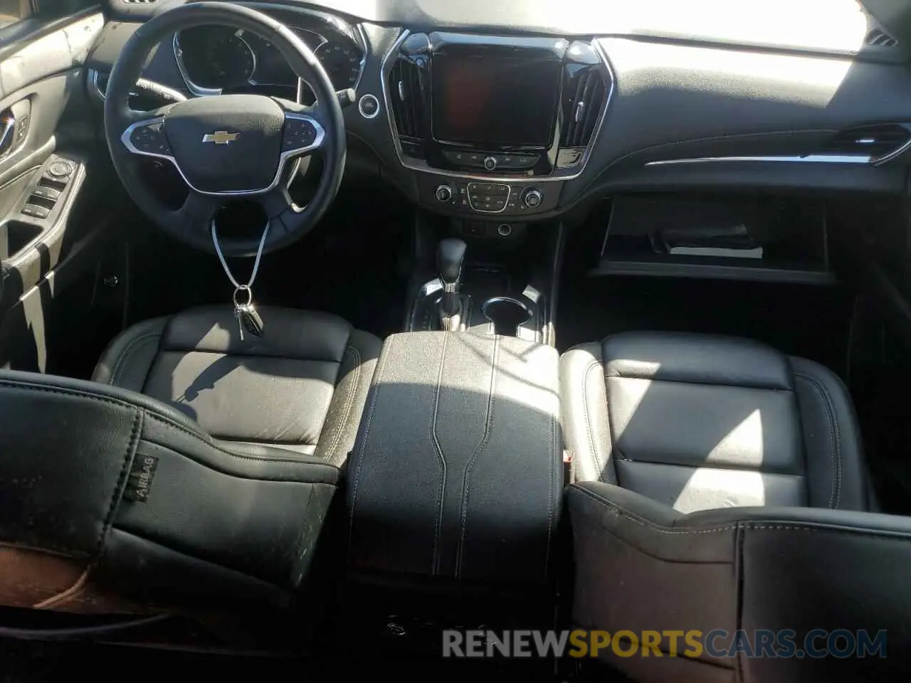 8 Фотография поврежденного автомобиля 1GNEVHKWXPJ282778 CHEVROLET TRAVERSE 2023