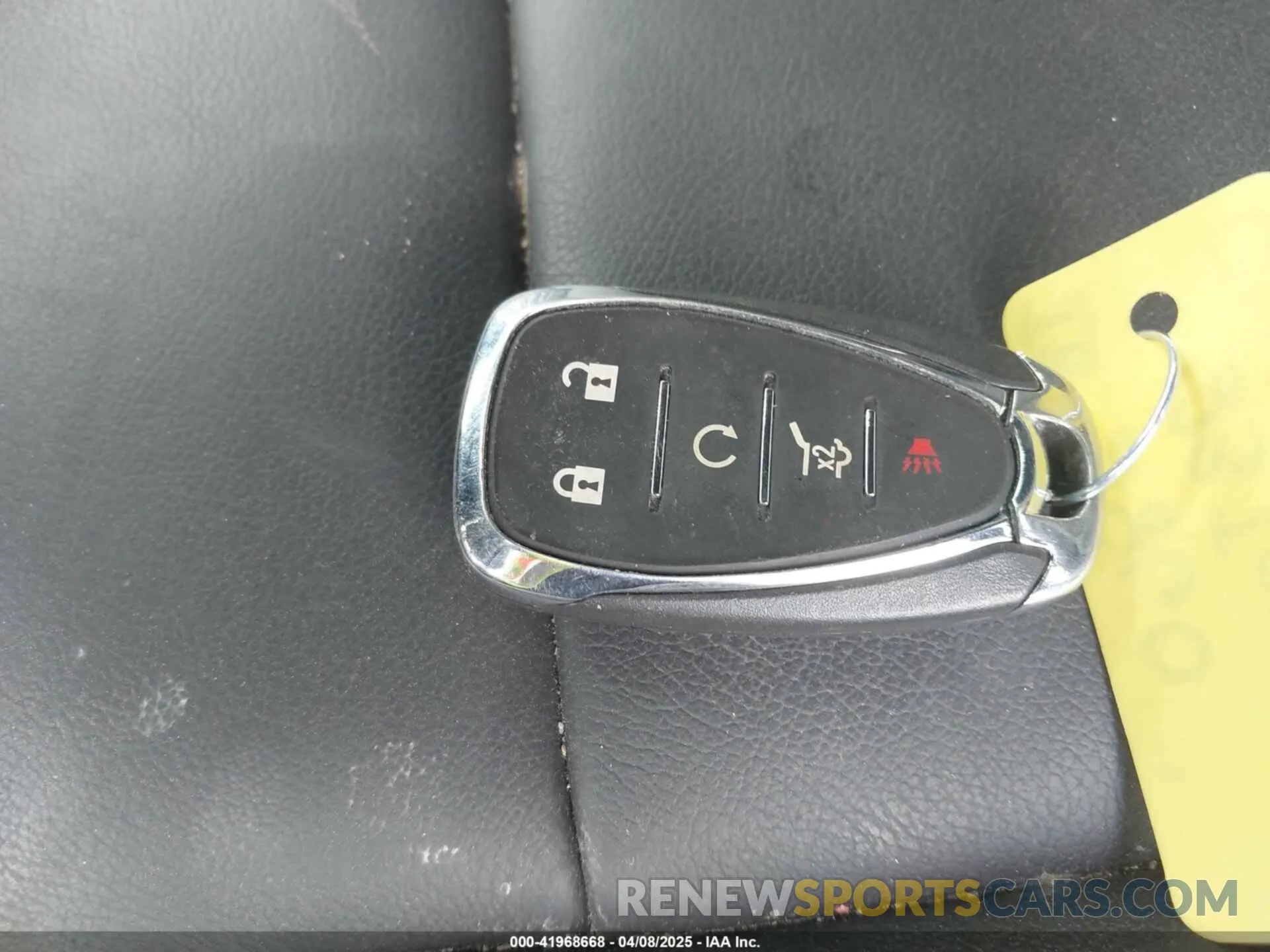 11 Фотография поврежденного автомобиля 1GNEVHKWXPJ298401 CHEVROLET TRAVERSE 2023