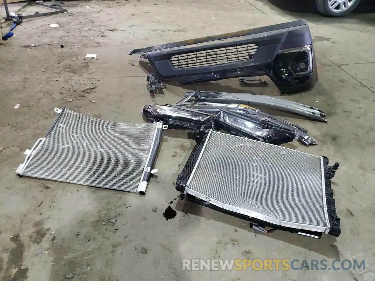 13 Фотография поврежденного автомобиля 1GNEVHKWXPJ323801 CHEVROLET TRAVERSE 2023