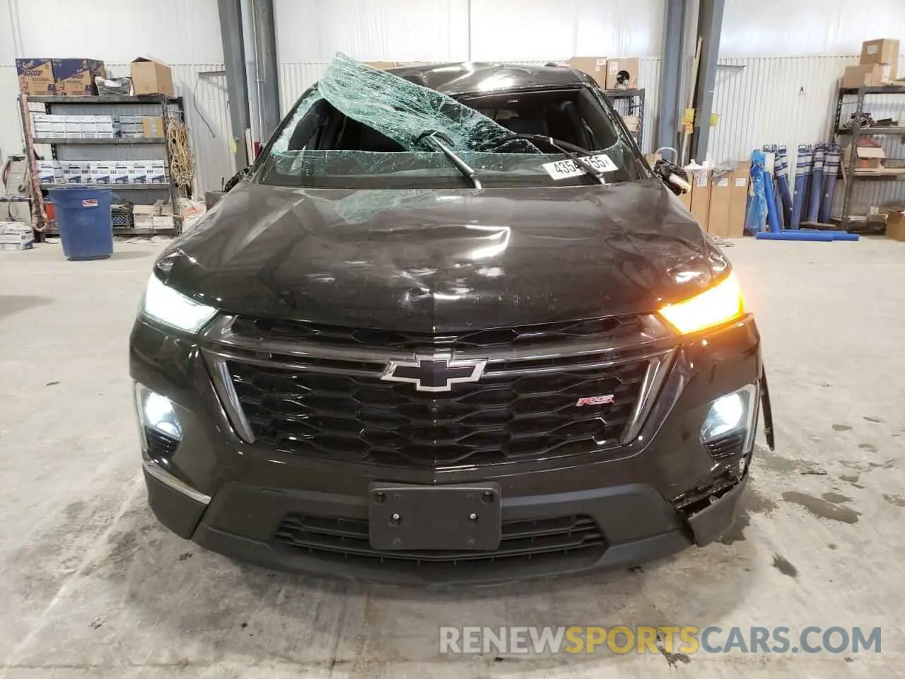 5 Photograph of a damaged car 1GNEVJKW0PJ244581 CHEVROLET TRAVERSE 2023