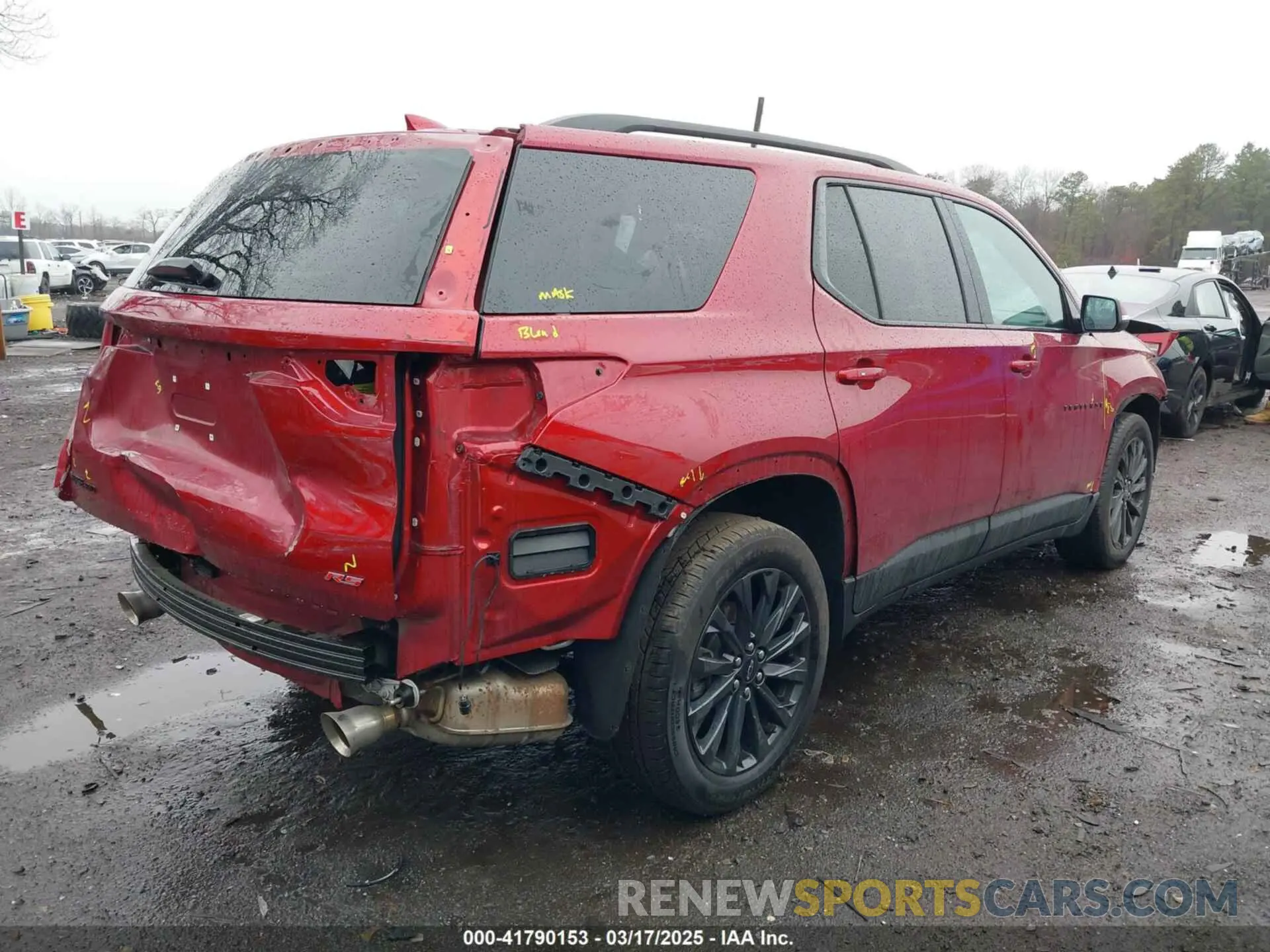 4 Фотография поврежденного автомобиля 1GNEVJKW3PJ221490 CHEVROLET TRAVERSE 2023