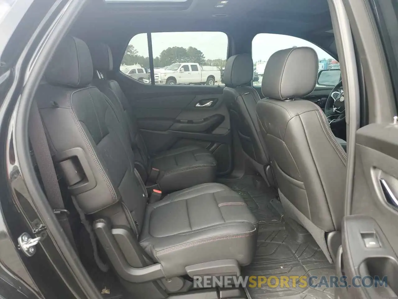 10 Photograph of a damaged car 1GNEVJKWXPJ307864 CHEVROLET TRAVERSE 2023