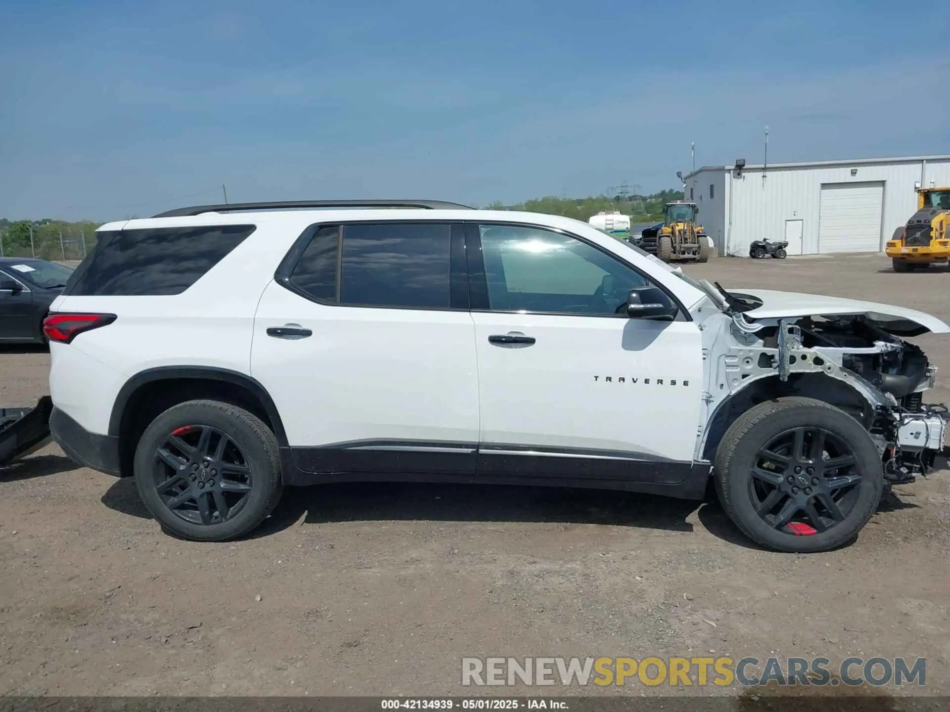 14 Photograph of a damaged car 1GNEVKKW2PJ257838 CHEVROLET TRAVERSE 2023