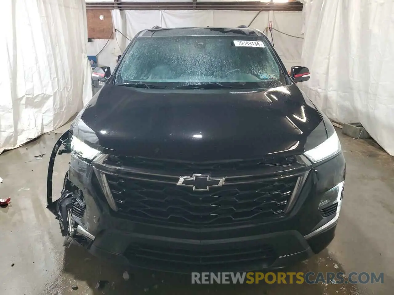 5 Photograph of a damaged car 1GNEVKKW3PJ239767 CHEVROLET TRAVERSE 2023