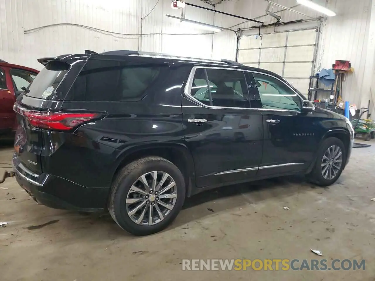 3 Фотография поврежденного автомобиля 1GNEVKKW4PJ290646 CHEVROLET TRAVERSE 2023