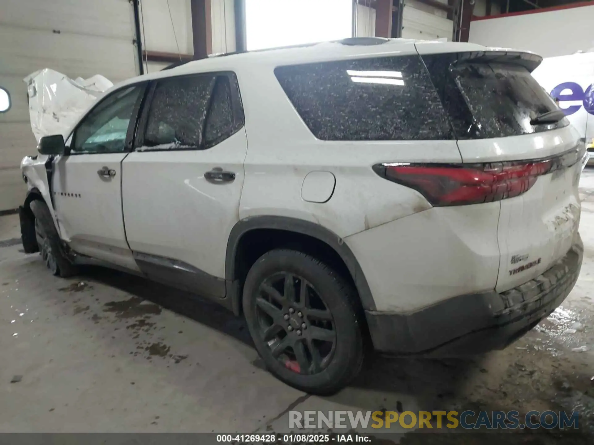 3 Photograph of a damaged car 1GNEVKKW4PJ305307 CHEVROLET TRAVERSE 2023