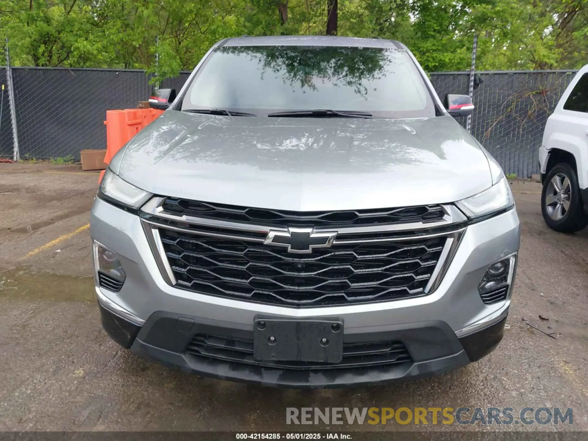 12 Photograph of a damaged car 1GNEVKKW6PJ162568 CHEVROLET TRAVERSE 2023