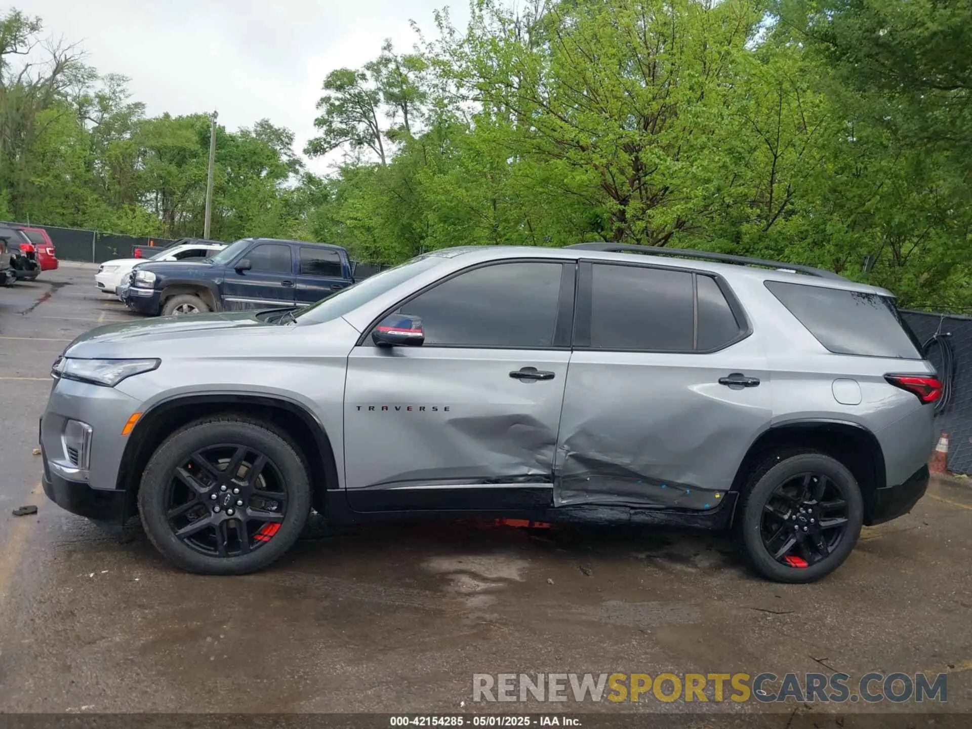 14 Photograph of a damaged car 1GNEVKKW6PJ162568 CHEVROLET TRAVERSE 2023
