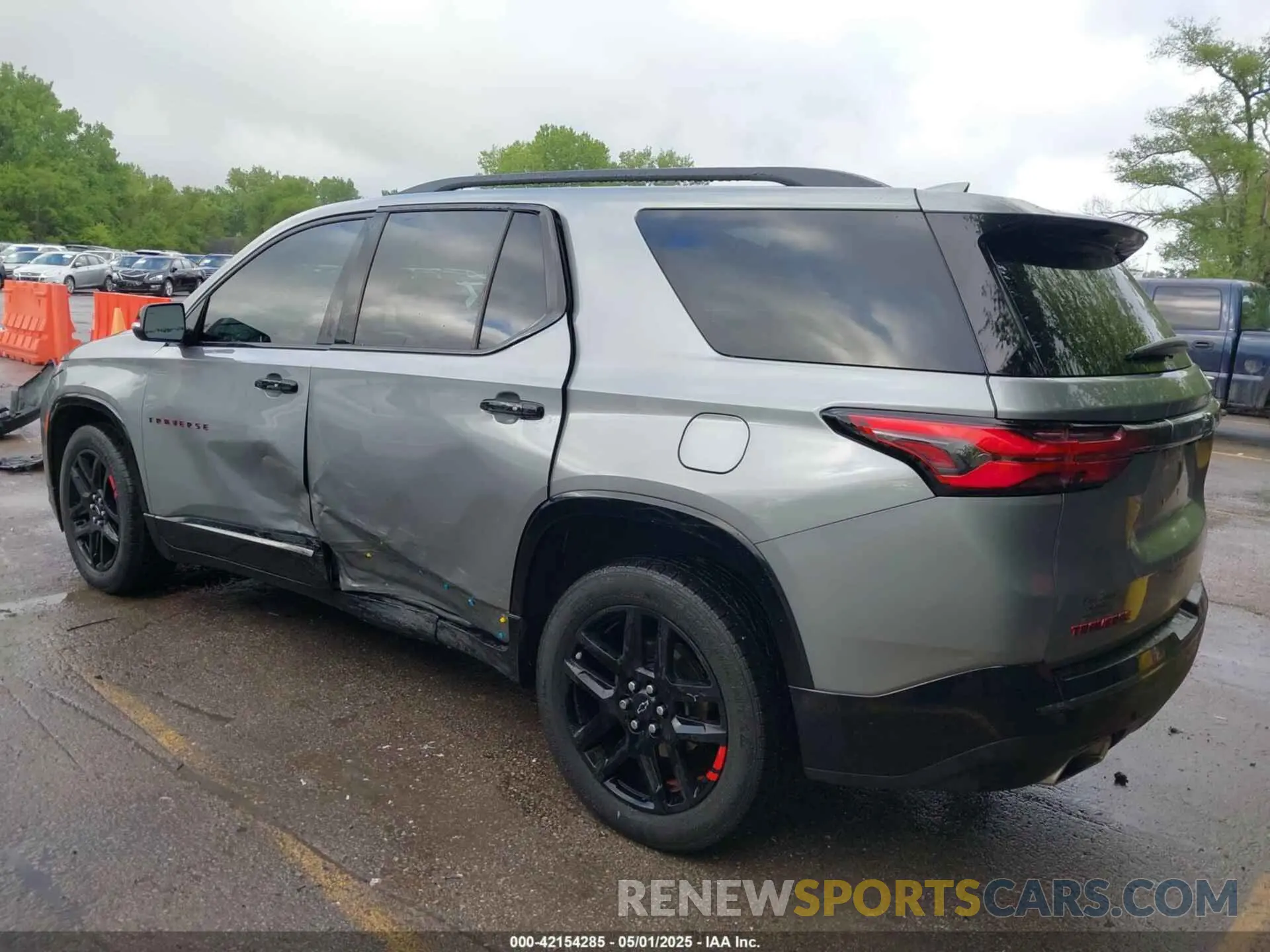 3 Photograph of a damaged car 1GNEVKKW6PJ162568 CHEVROLET TRAVERSE 2023