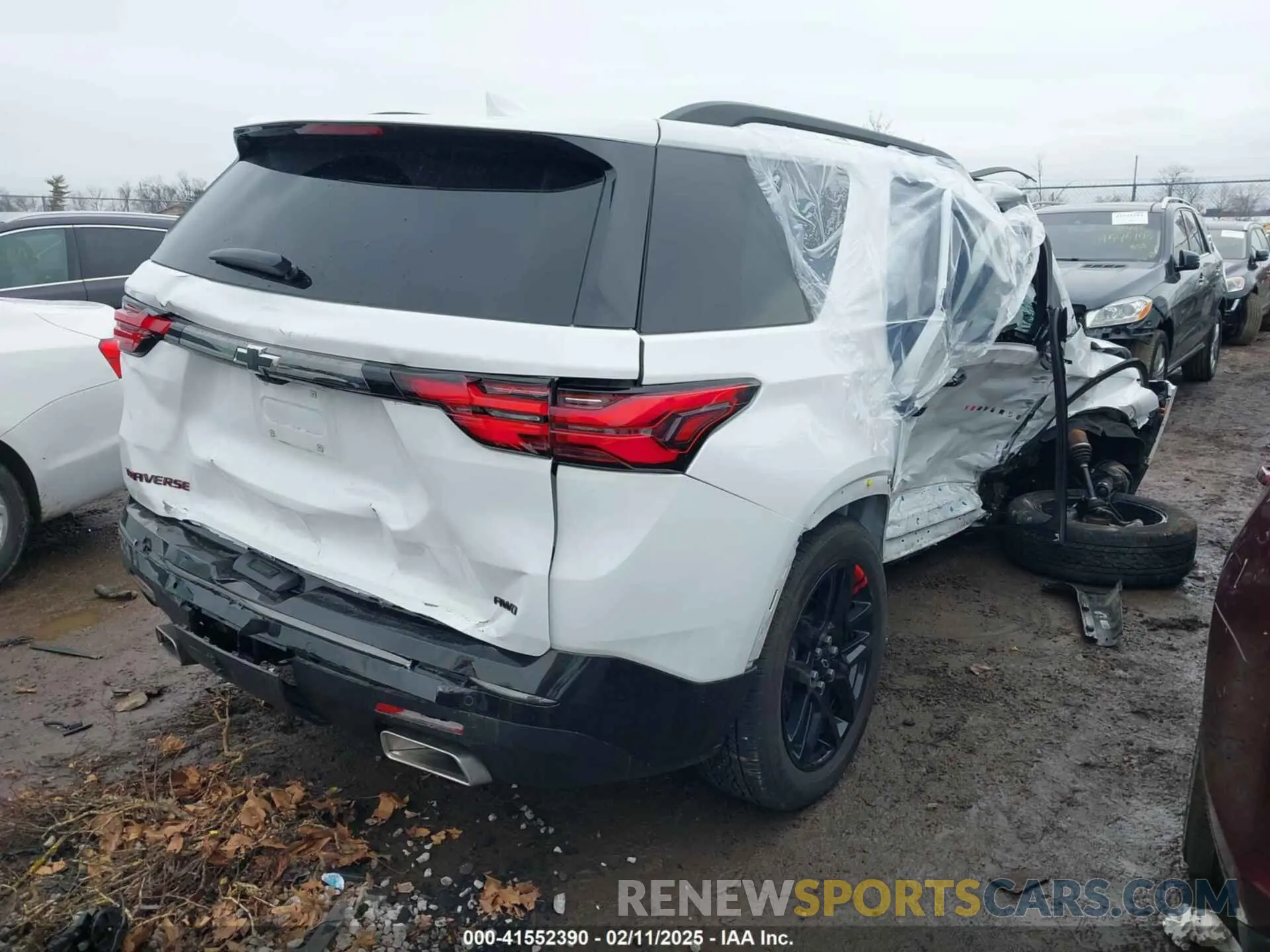 4 Photograph of a damaged car 1GNEVKKW6PJ314896 CHEVROLET TRAVERSE 2023