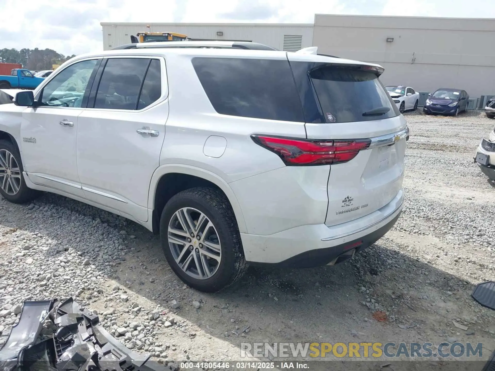 3 Фотография поврежденного автомобиля 1GNEVNKW7PJ108505 CHEVROLET TRAVERSE 2023