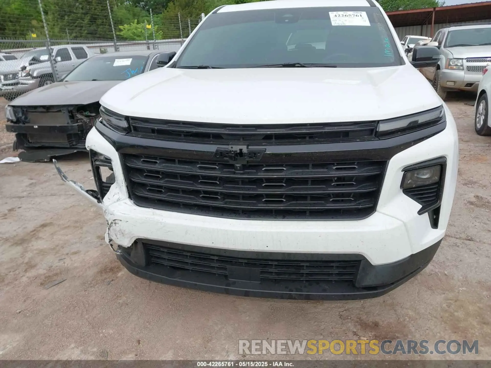 12 Photograph of a damaged car 1GNEREKS2RJ185108 CHEVROLET TRAVERSE 2024