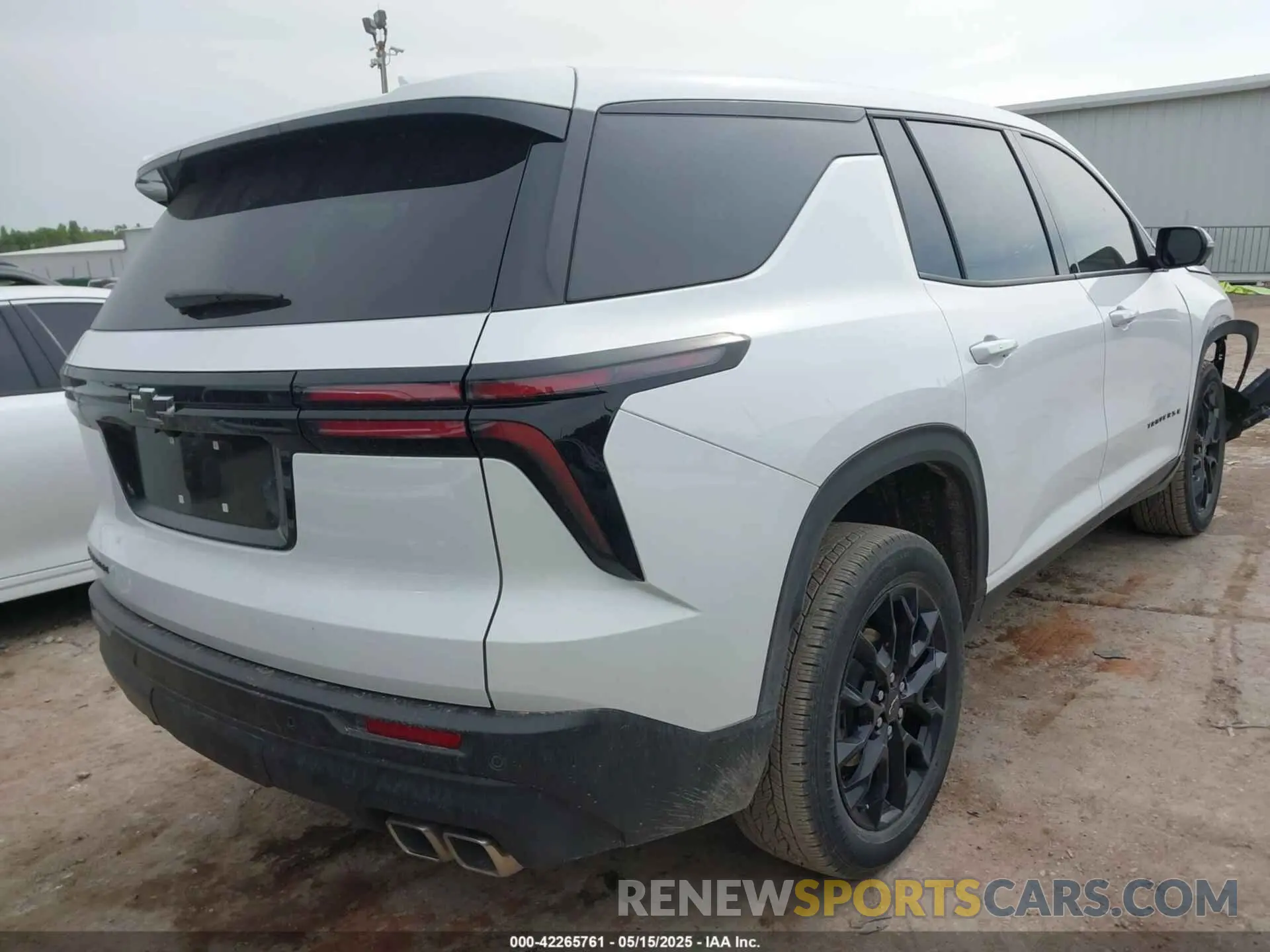 4 Photograph of a damaged car 1GNEREKS2RJ185108 CHEVROLET TRAVERSE 2024