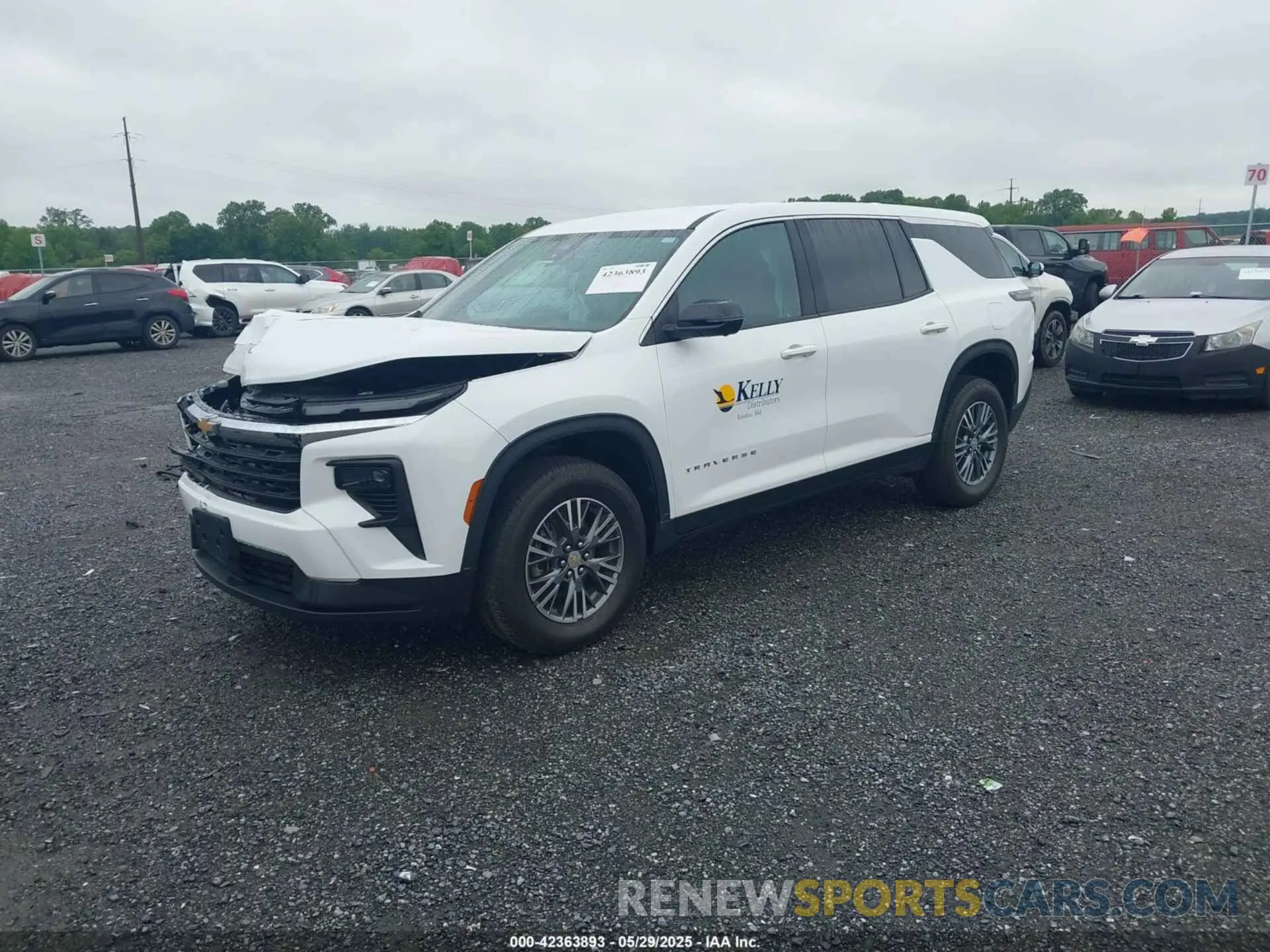 2 Photograph of a damaged car 1GNEREKSXRJ157072 CHEVROLET TRAVERSE 2024
