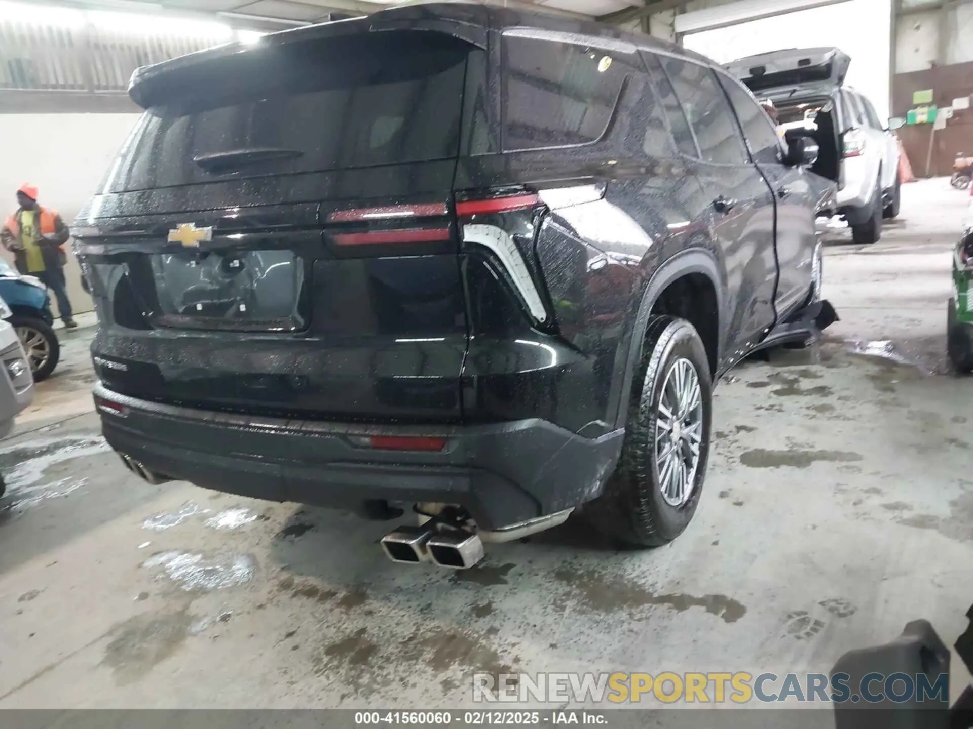 4 Photograph of a damaged car 1GNEREKSXRJ189634 CHEVROLET TRAVERSE 2024
