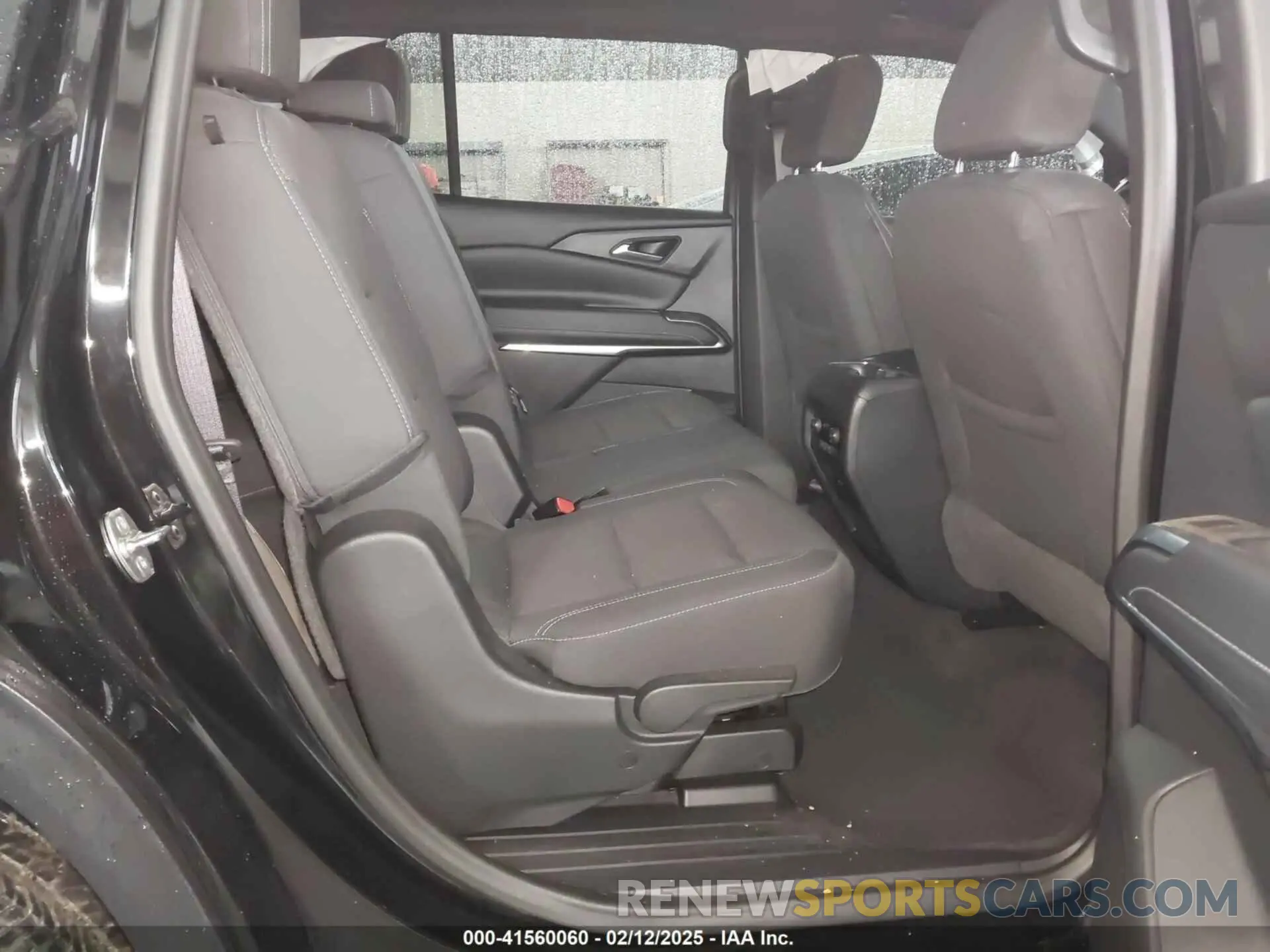 8 Photograph of a damaged car 1GNEREKSXRJ189634 CHEVROLET TRAVERSE 2024
