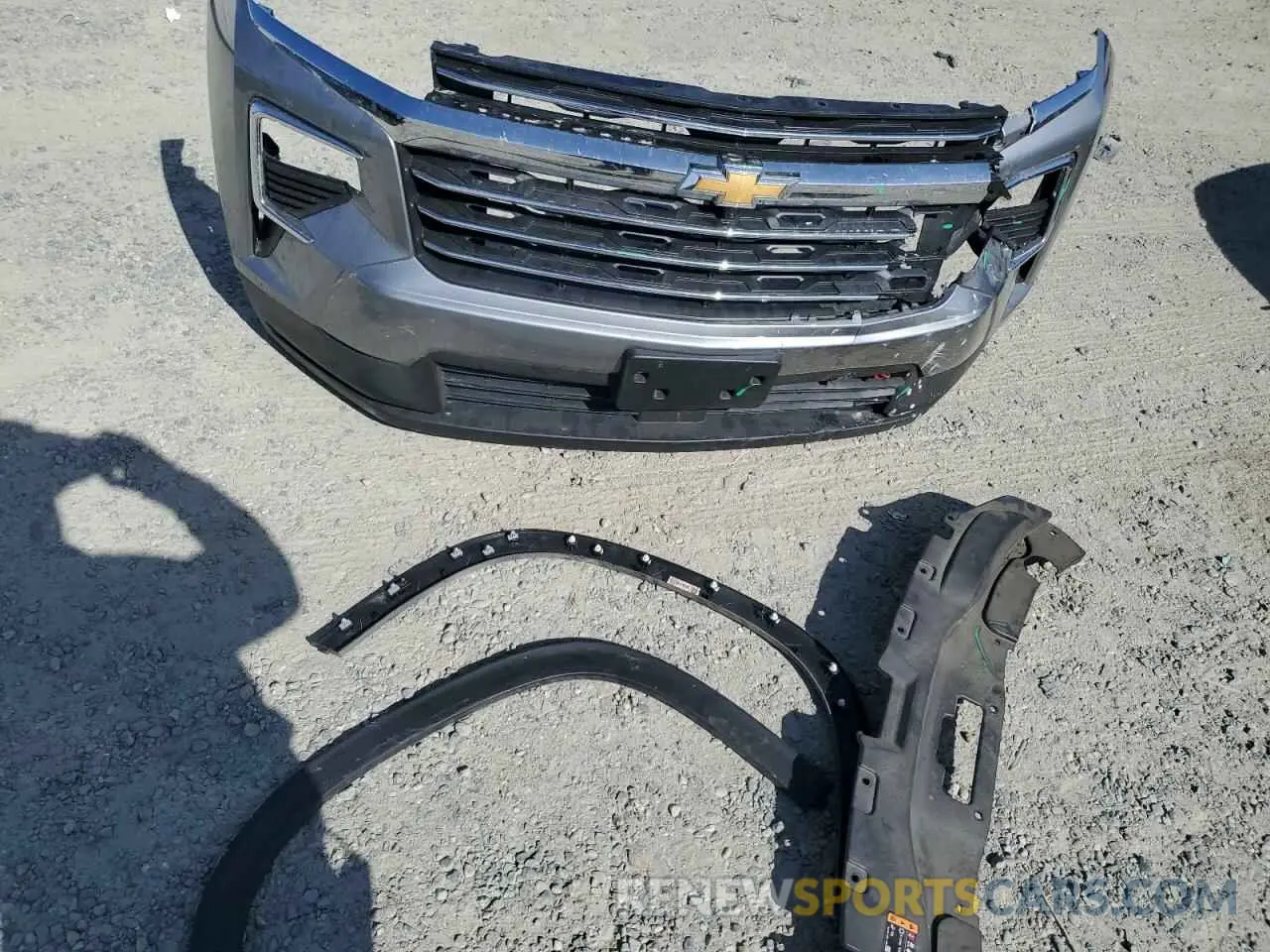 13 Photograph of a damaged car 1GNERGKS6RJ172793 CHEVROLET TRAVERSE 2024