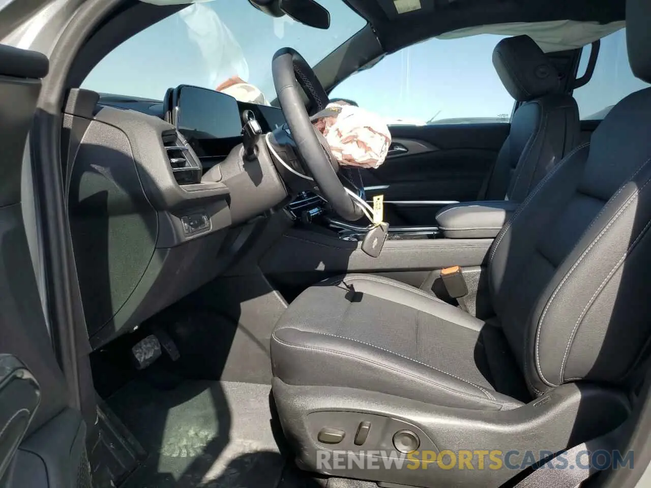 7 Photograph of a damaged car 1GNERGKS6RJ172793 CHEVROLET TRAVERSE 2024