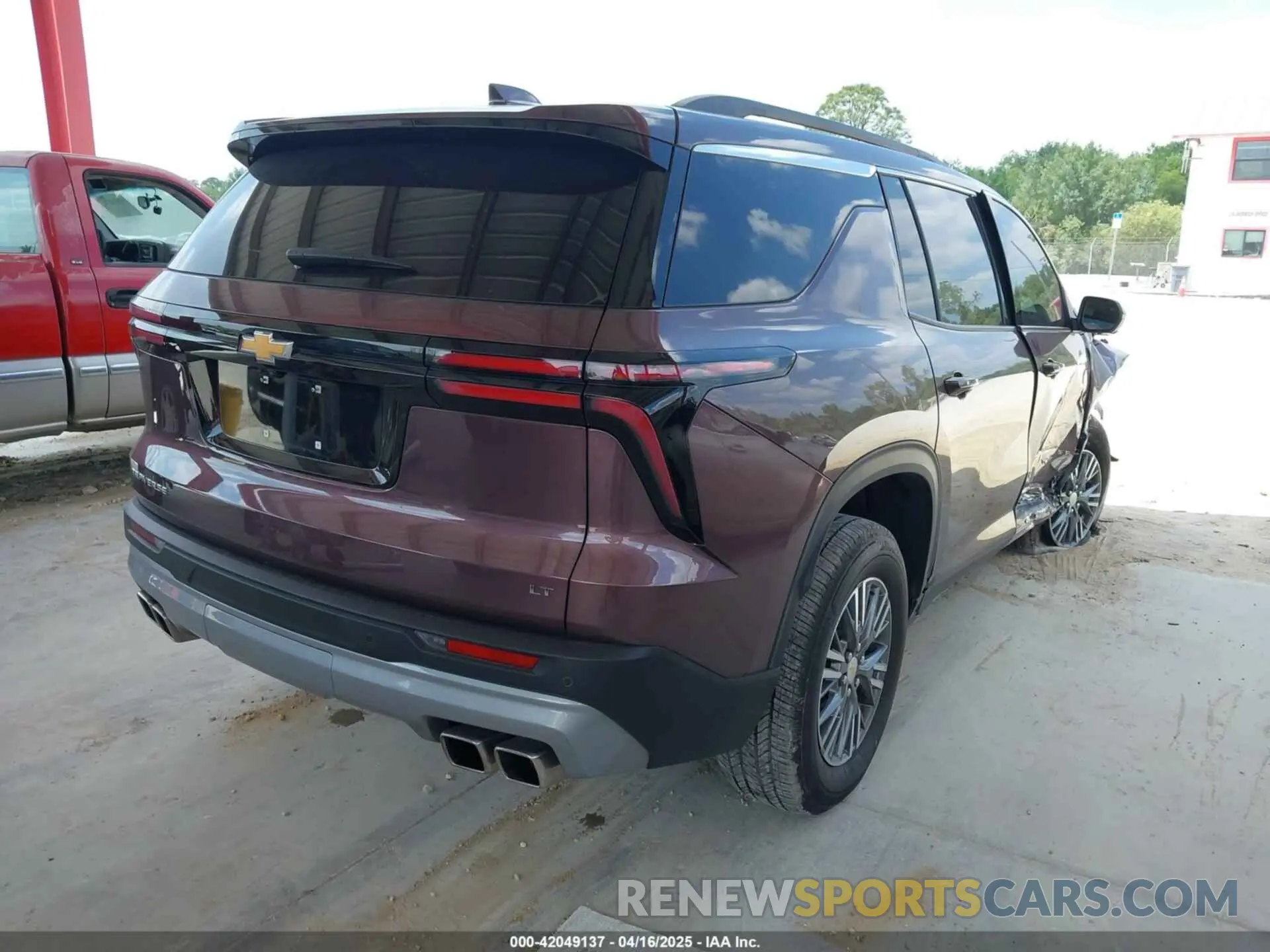 4 Фотография поврежденного автомобиля 1GNERGKS7RJ143173 CHEVROLET TRAVERSE 2024