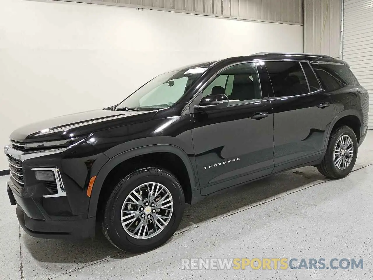 1 Photograph of a damaged car 1GNERGKS8RJ159348 CHEVROLET TRAVERSE 2024