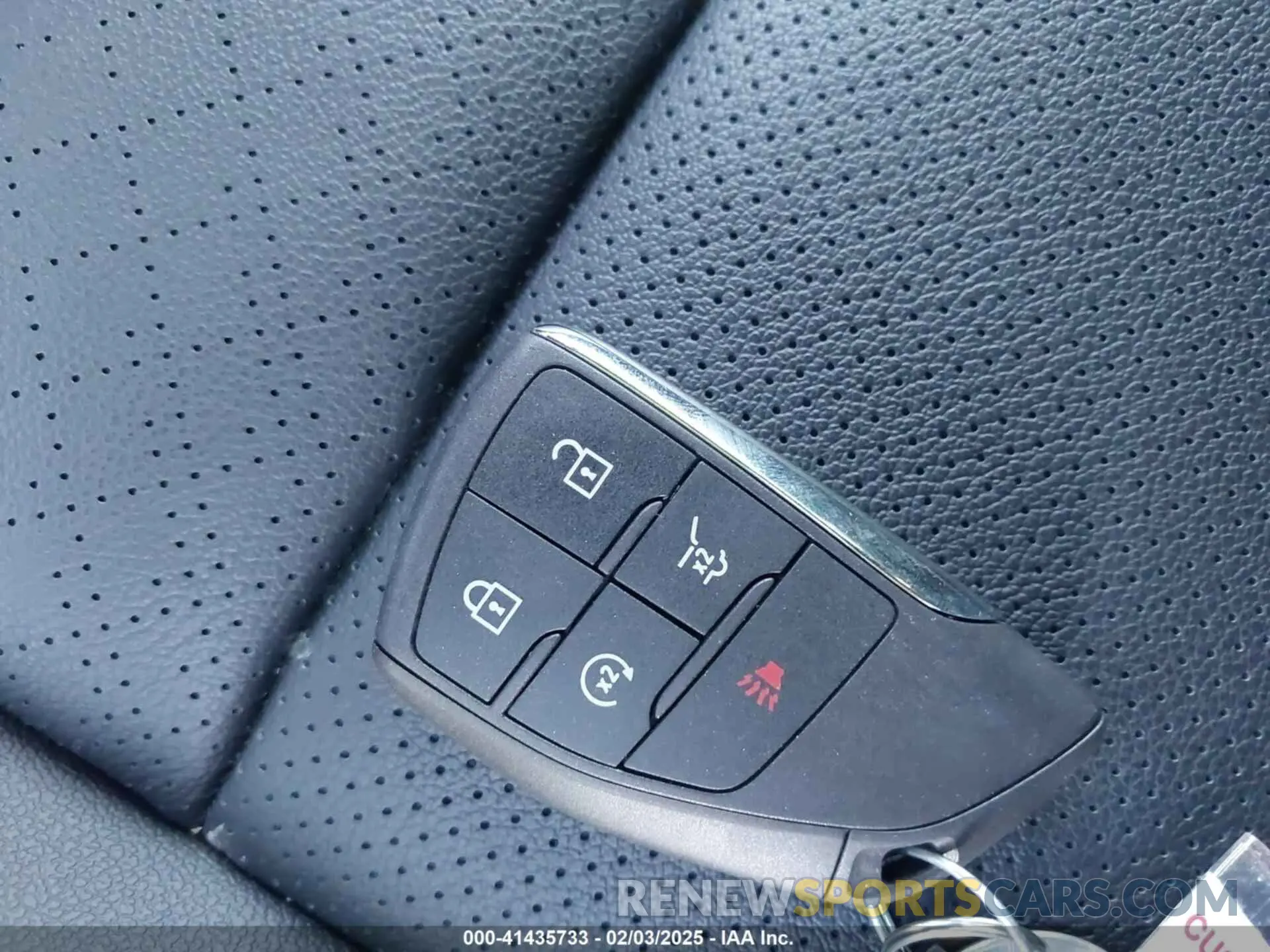 11 Photograph of a damaged car 1GNERLKS7RJ245971 CHEVROLET TRAVERSE 2024