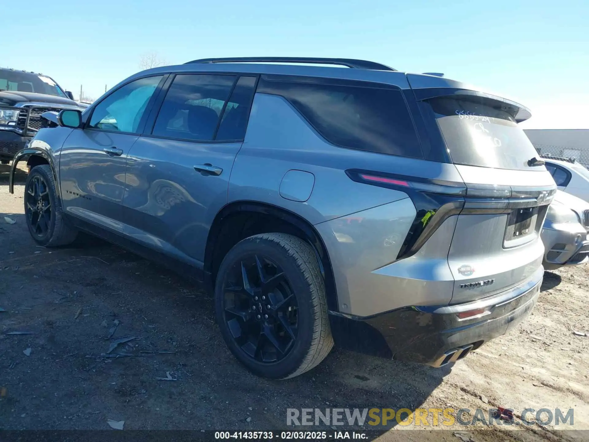 3 Photograph of a damaged car 1GNERLKS7RJ245971 CHEVROLET TRAVERSE 2024