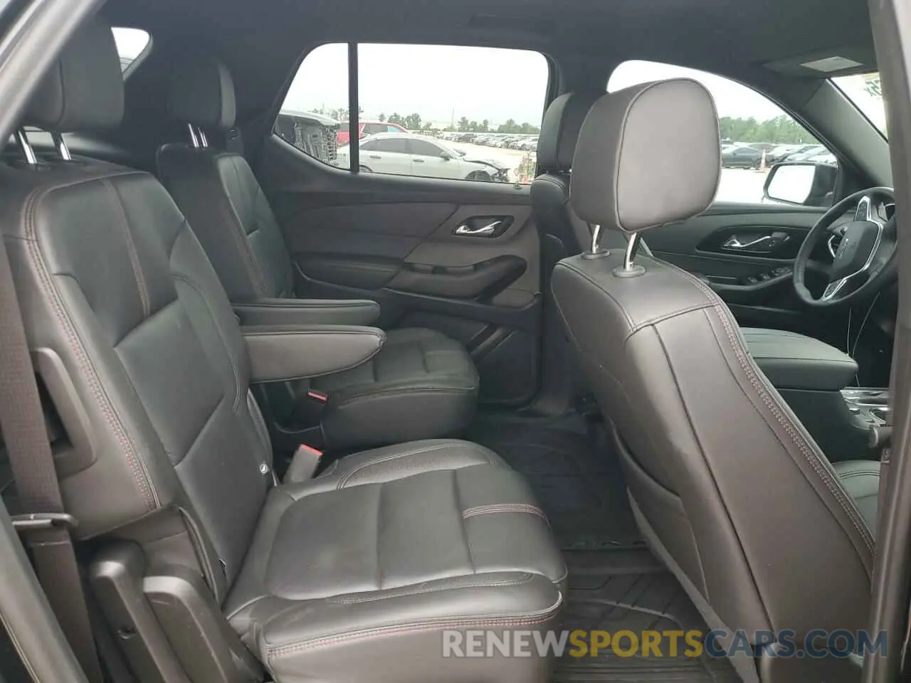 11 Photograph of a damaged car 1GNESYKW8RJ134785 CHEVROLET TRAVERSE 2024