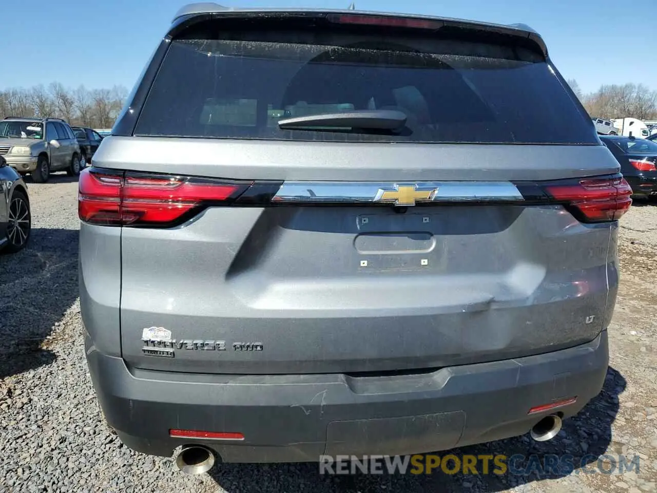 6 Photograph of a damaged car 1GNETVKW8RJ136869 CHEVROLET TRAVERSE 2024